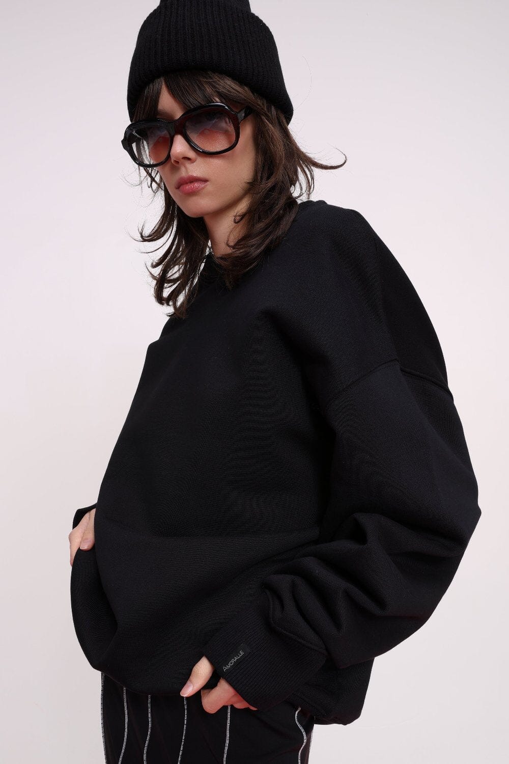 Black Relaxed Organic Cotton Sweatshirt Product Amoralle