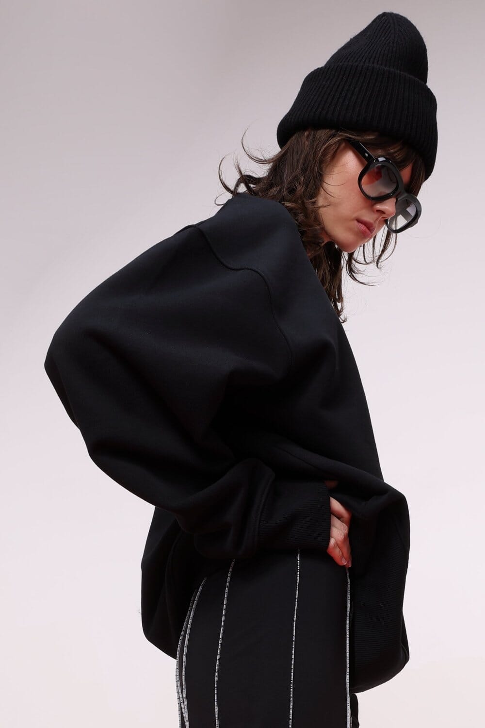 Black Relaxed Organic Cotton Sweatshirt Product Amoralle