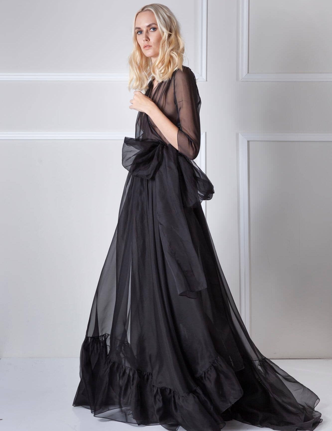 Divine Hour Robe Black Product Amoralle