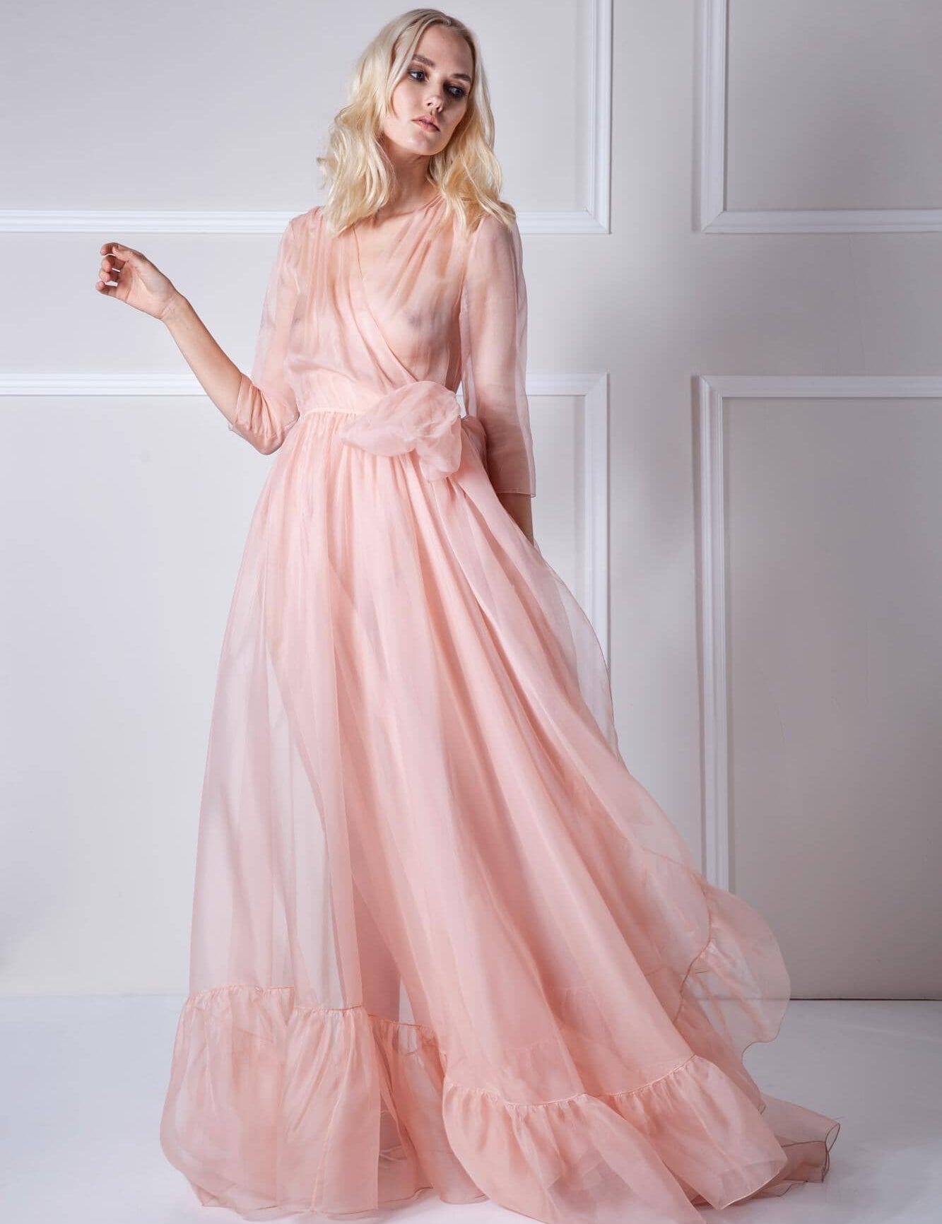 Divine Hour Robe Powder Product Amoralle