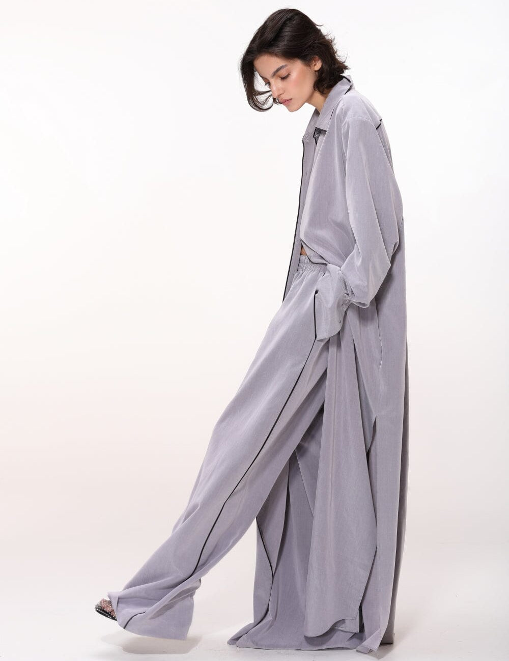 Elegant Grey Satin-Trimmed Pants Product Amoralle