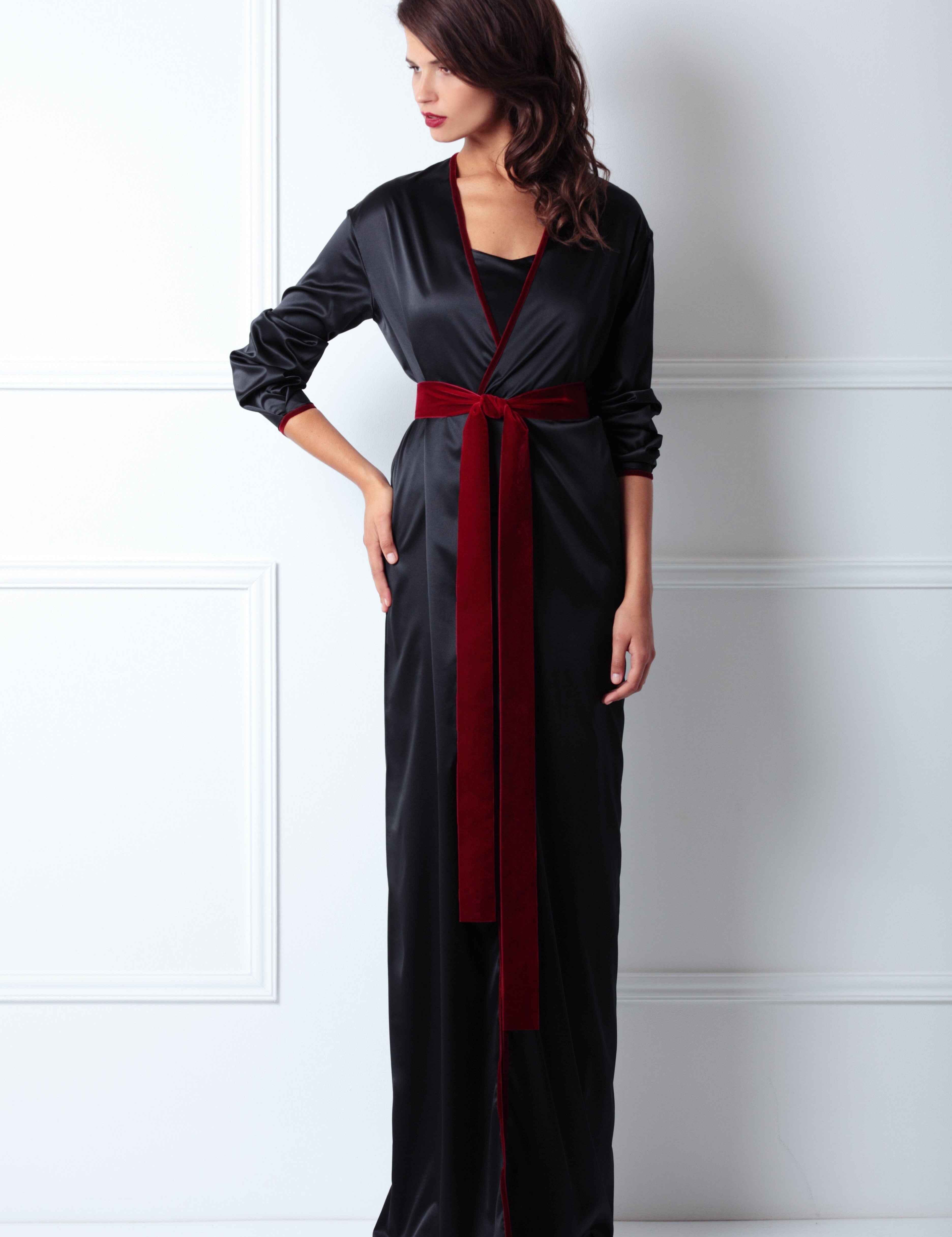 Elegant Robe Product Amoralle