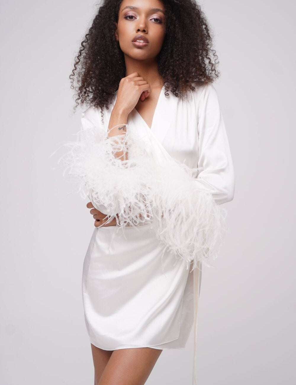 Ivory Stargazing Silk Kimono Robe Amoralle