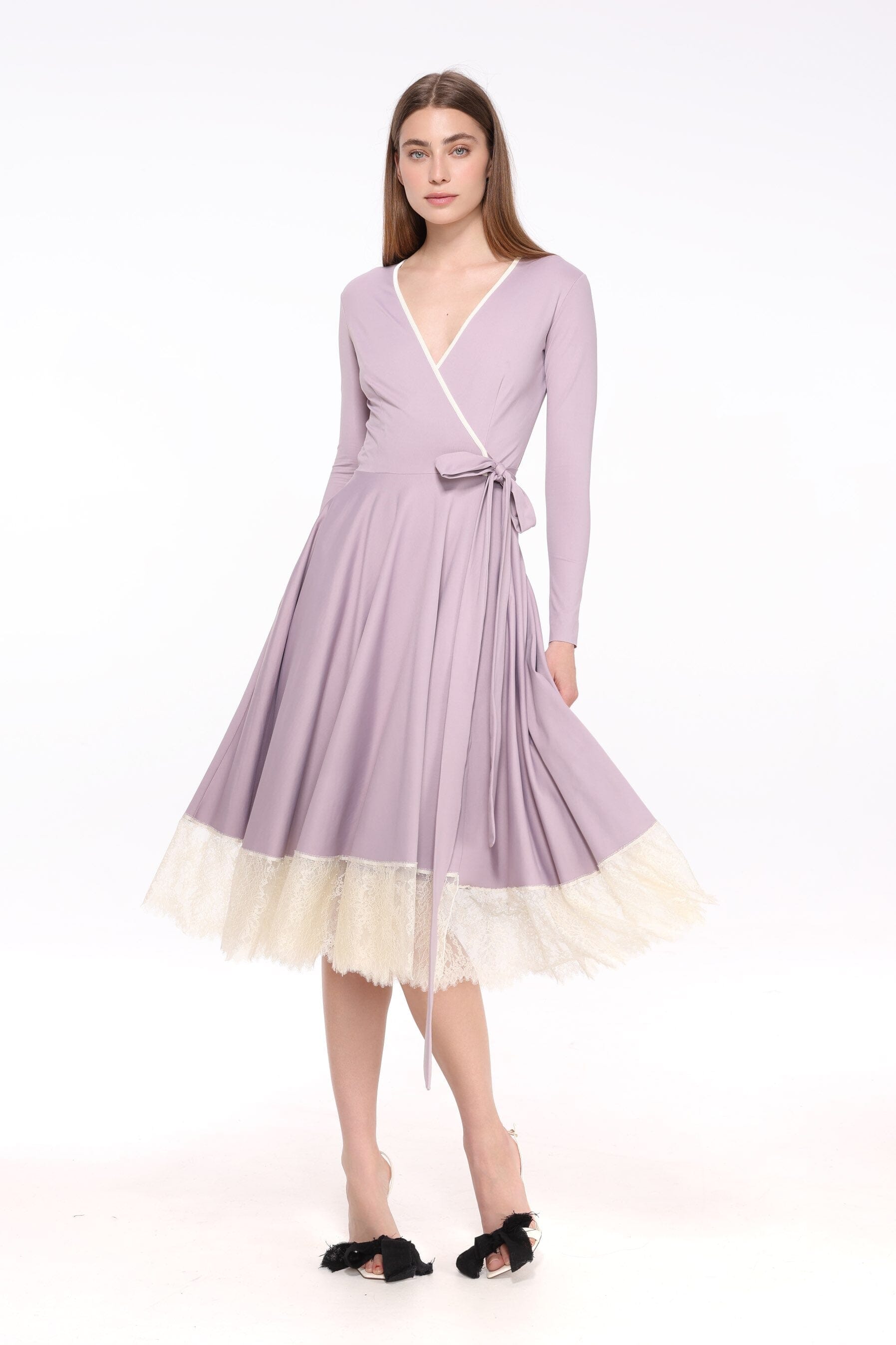 Lavender Dress with Lace Hem Product Amoralle
