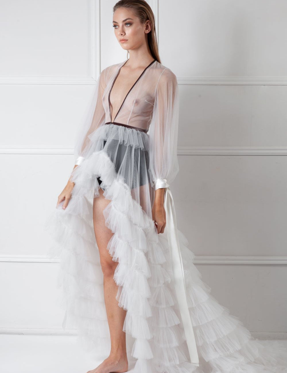 Petal Dusk Robe Ivory Amoralle