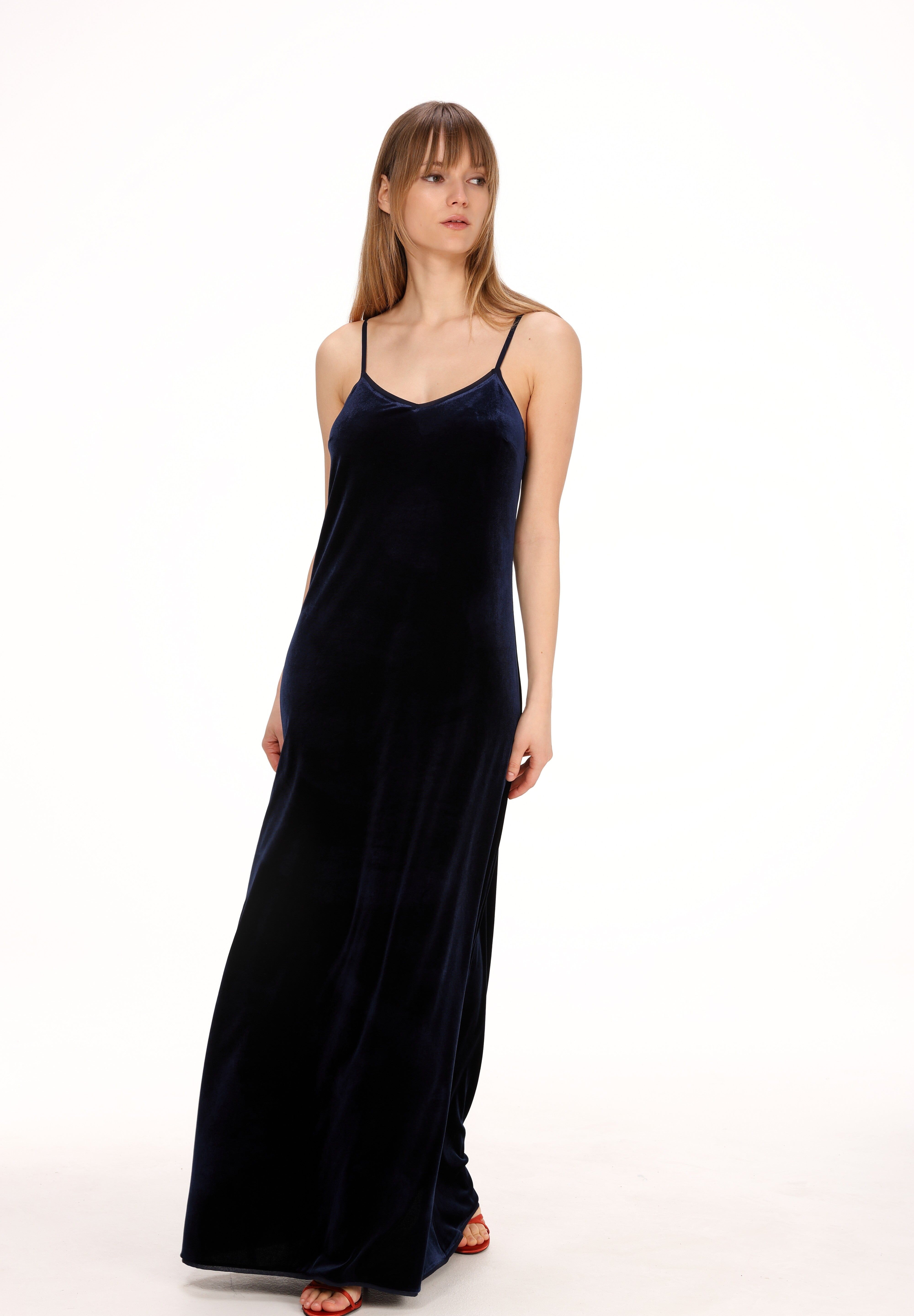 Velvet Maxi Slip Product Amoralle