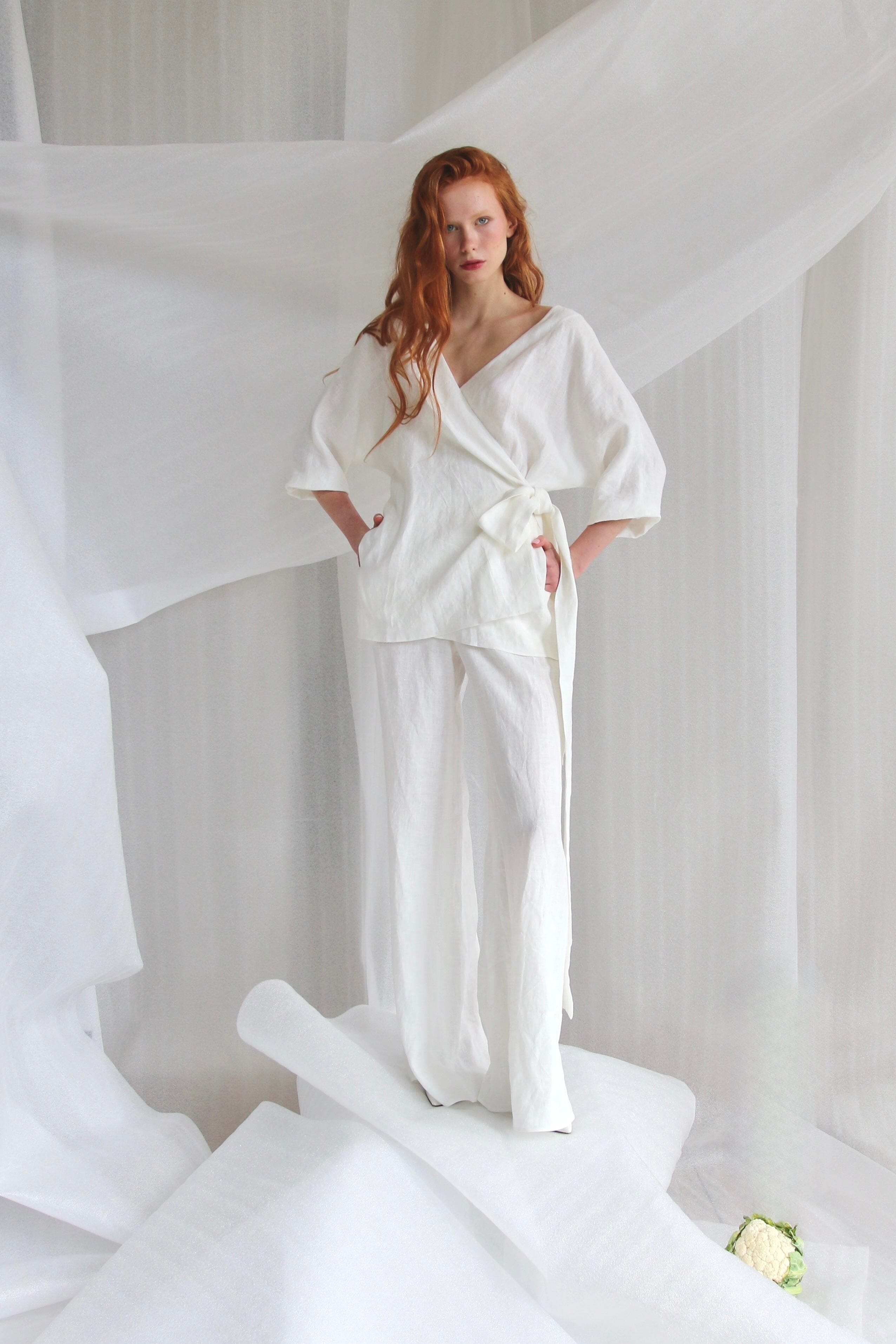 White Linen Set Wrap - Jacket And Trousers Product Amoralle
