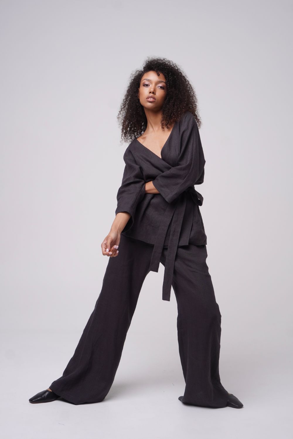 Coal Blossom Linen Wrap Set Antracite Product SIA Glamoralle