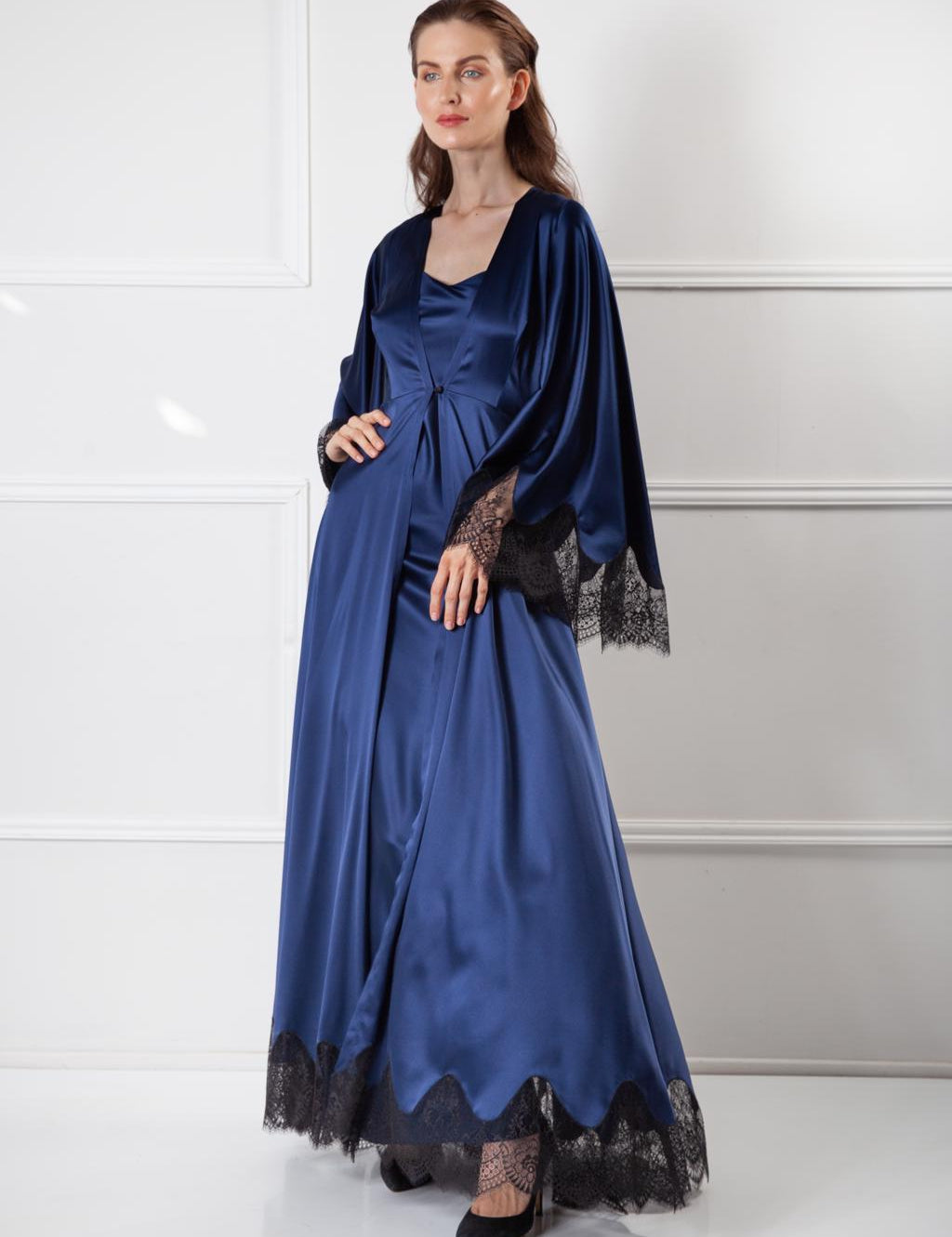 Desirous set Amoralle