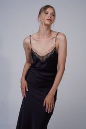 Moon River Silk Slip Black Product SIA Glamoralle