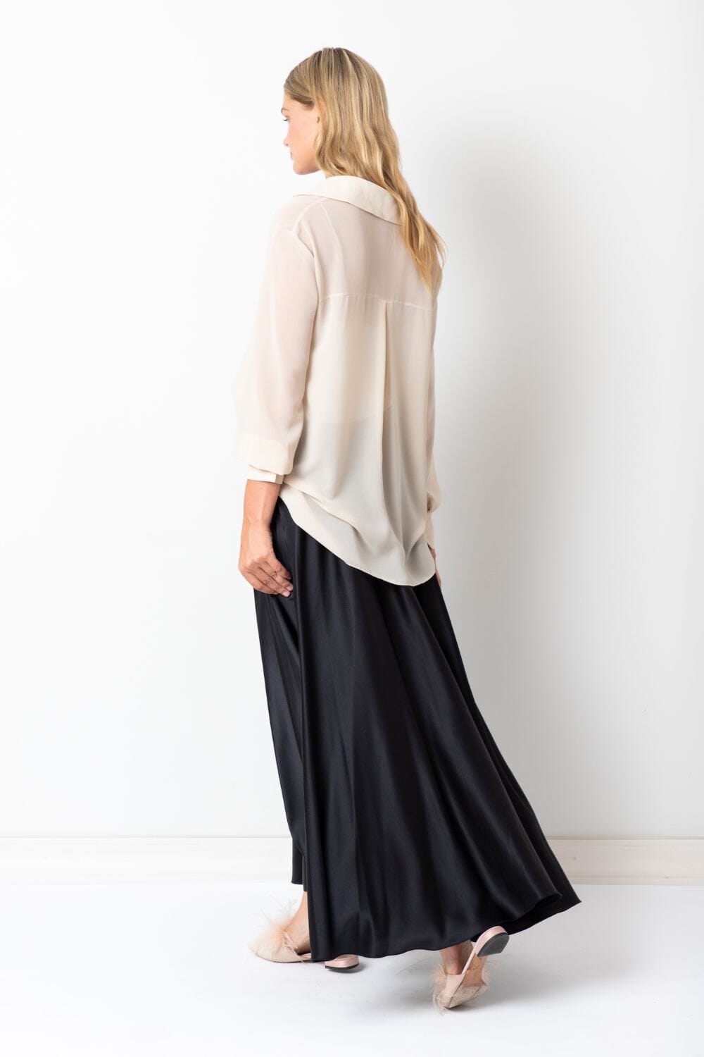 World Class Silk Skirt Black Product SIA Glamoralle