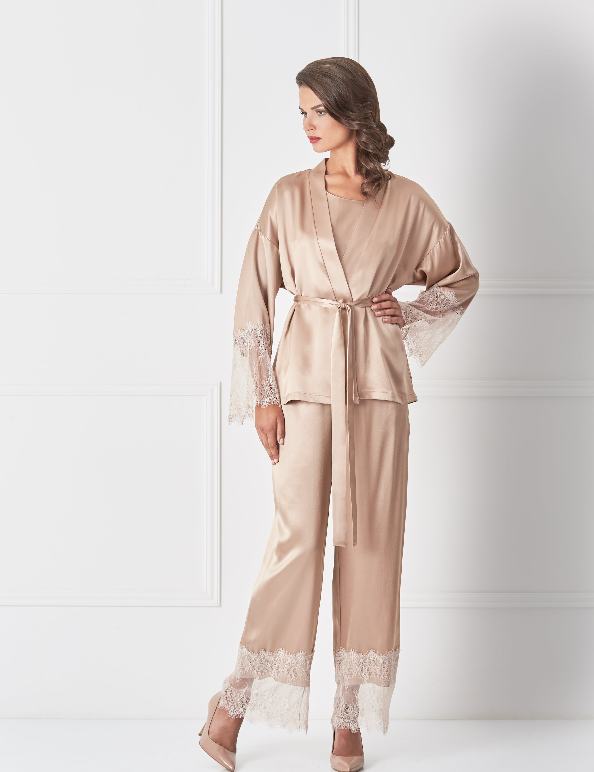 Amoralle_lookbook_201605120201.jpg