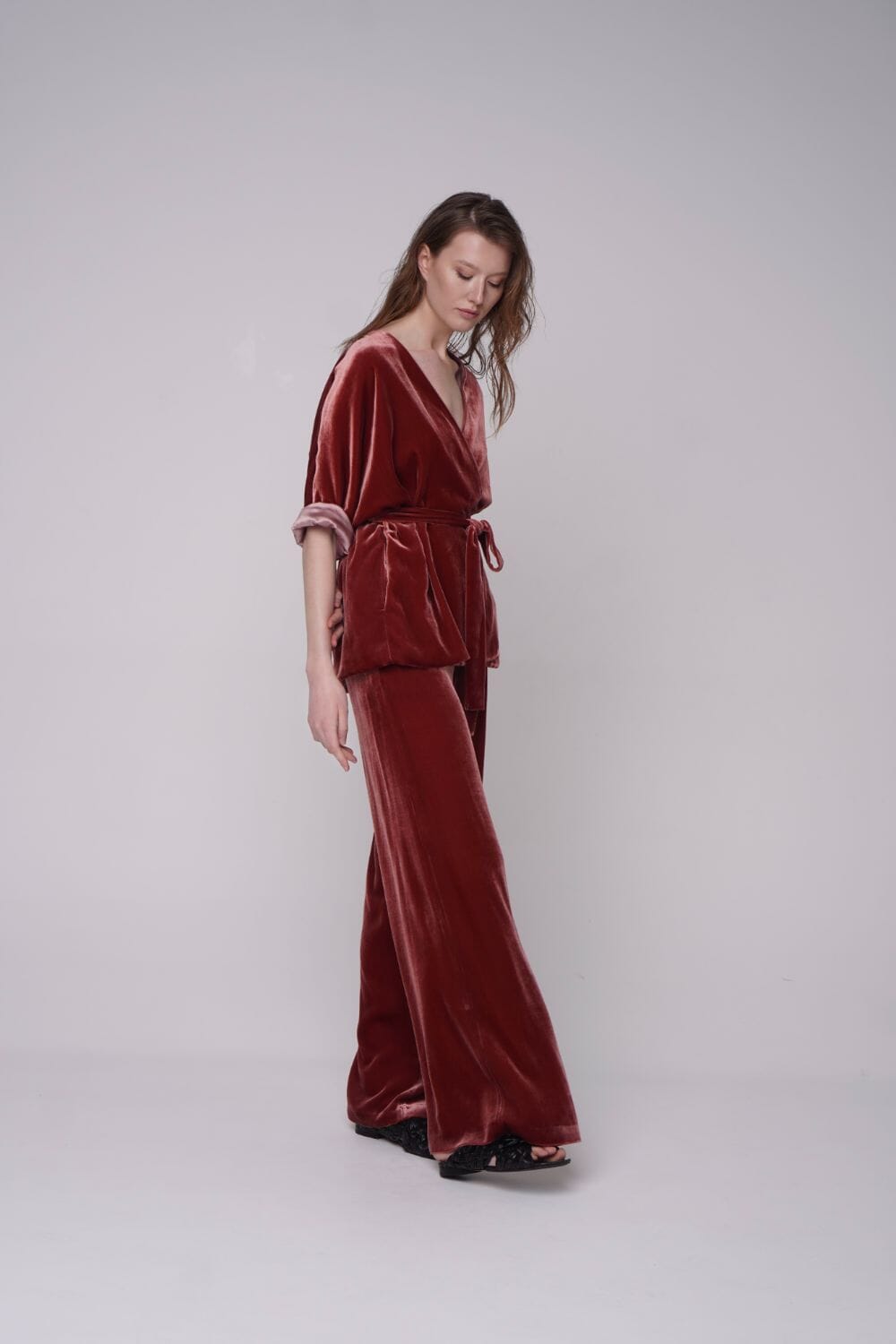  Airy Silk Velvet Set Product SIA Glamoralle