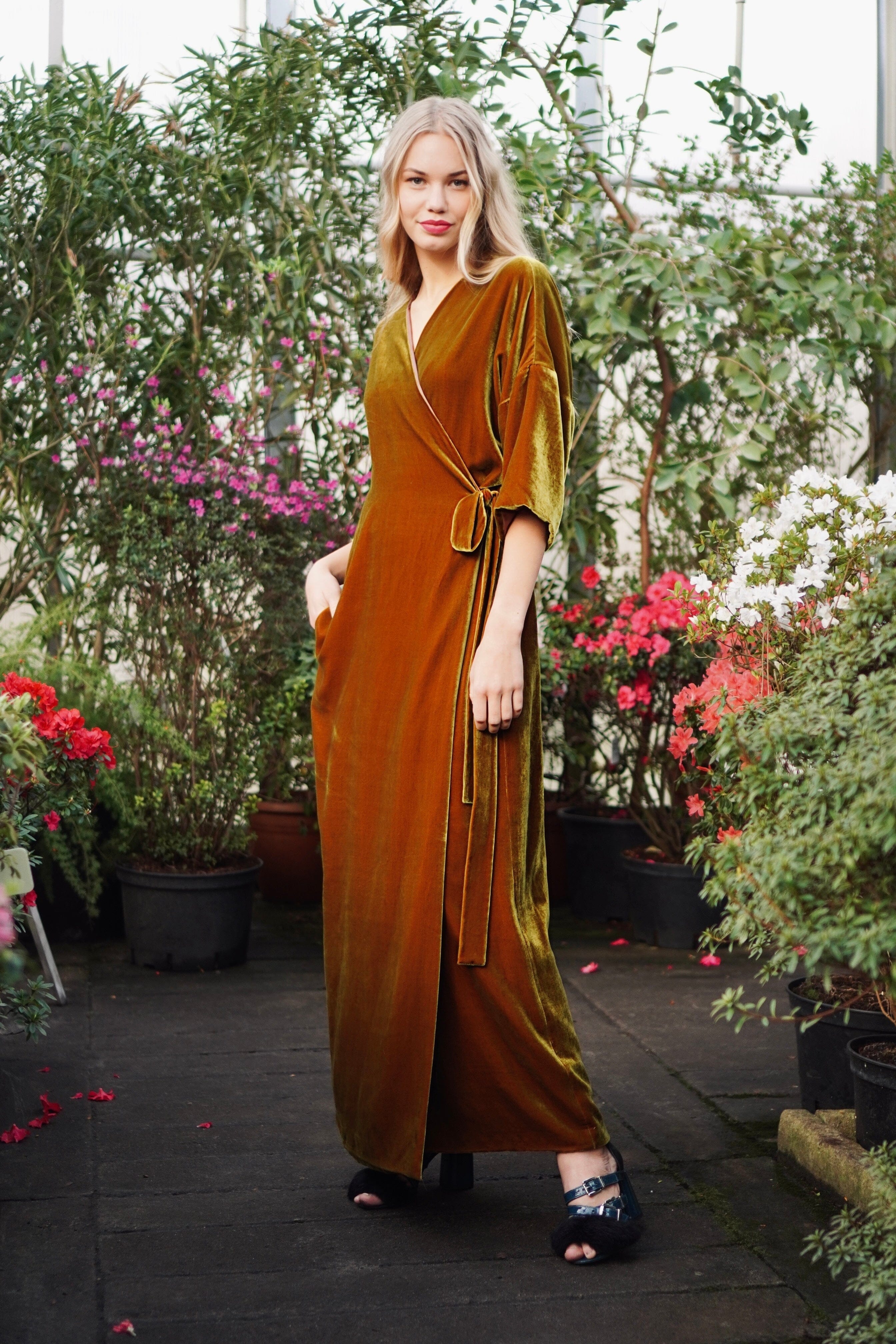  Amber Dusk Robe Golden Product Amoralle