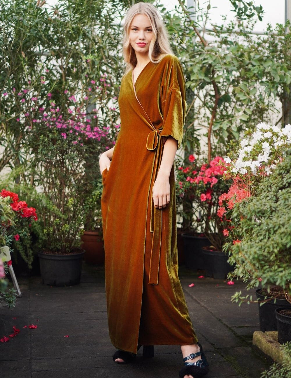  Amber Dusk Robe Golden Product Amoralle