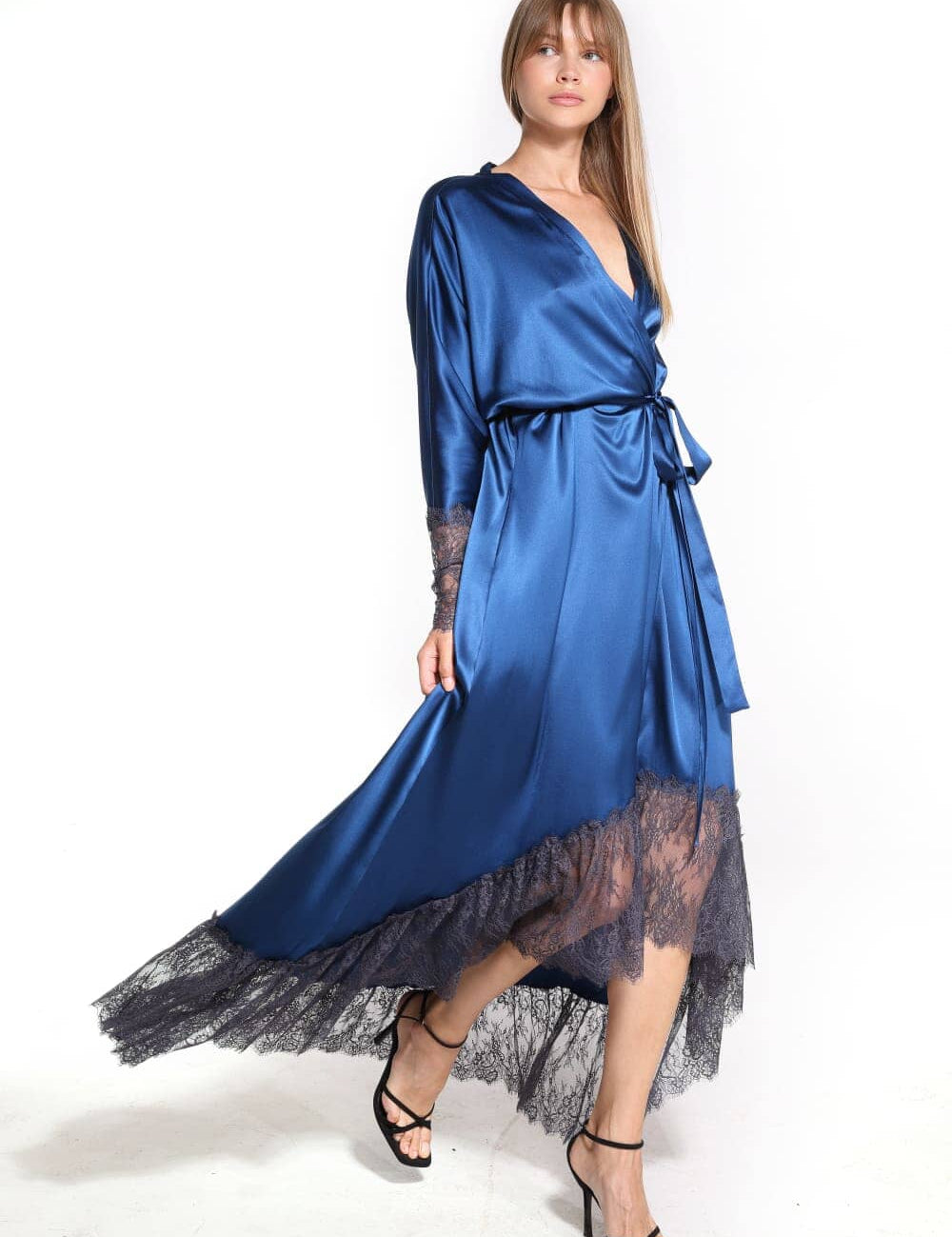  Dawn Silk Robe Product Amoralle