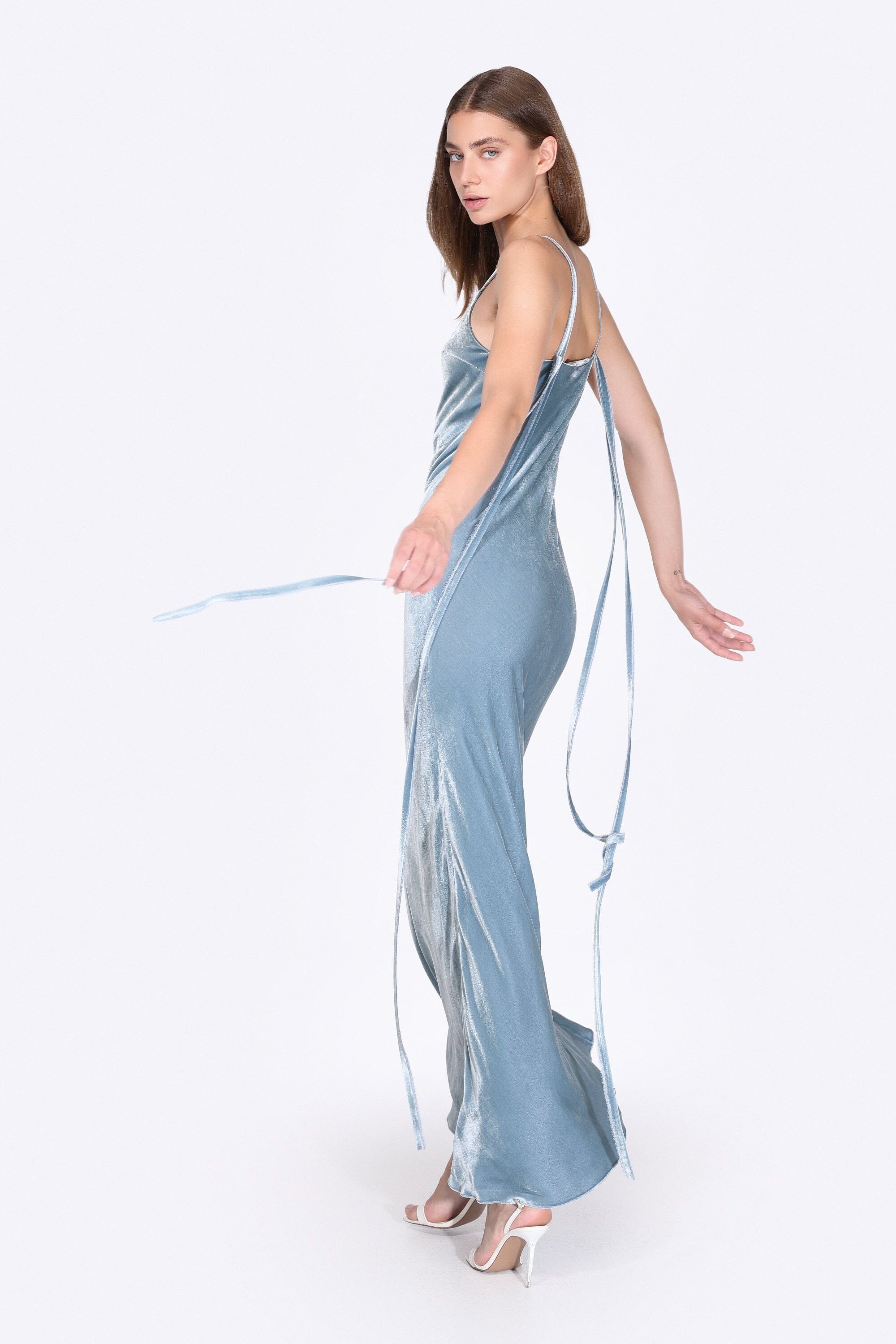  Dreamlike Silk Velvet Slip Product Amoralle