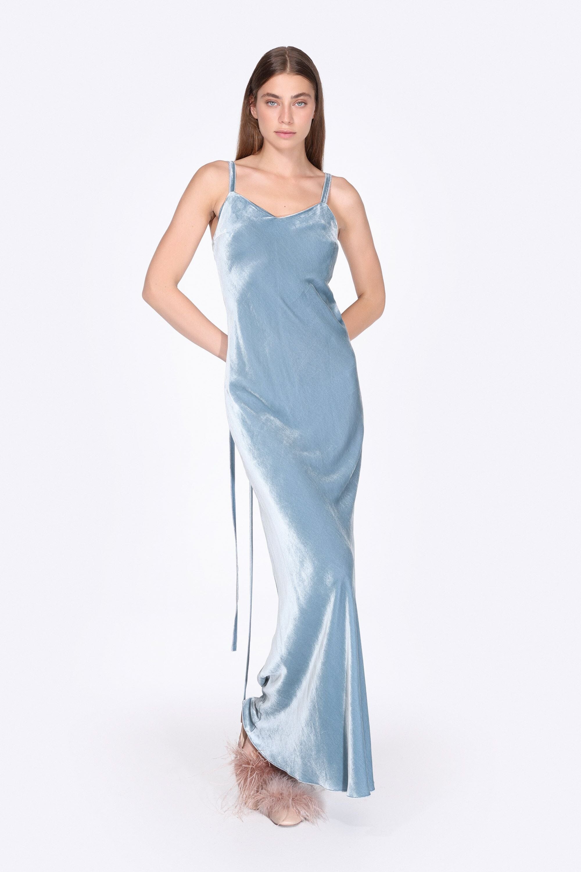  Dreamlike Silk Velvet Slip Product Amoralle