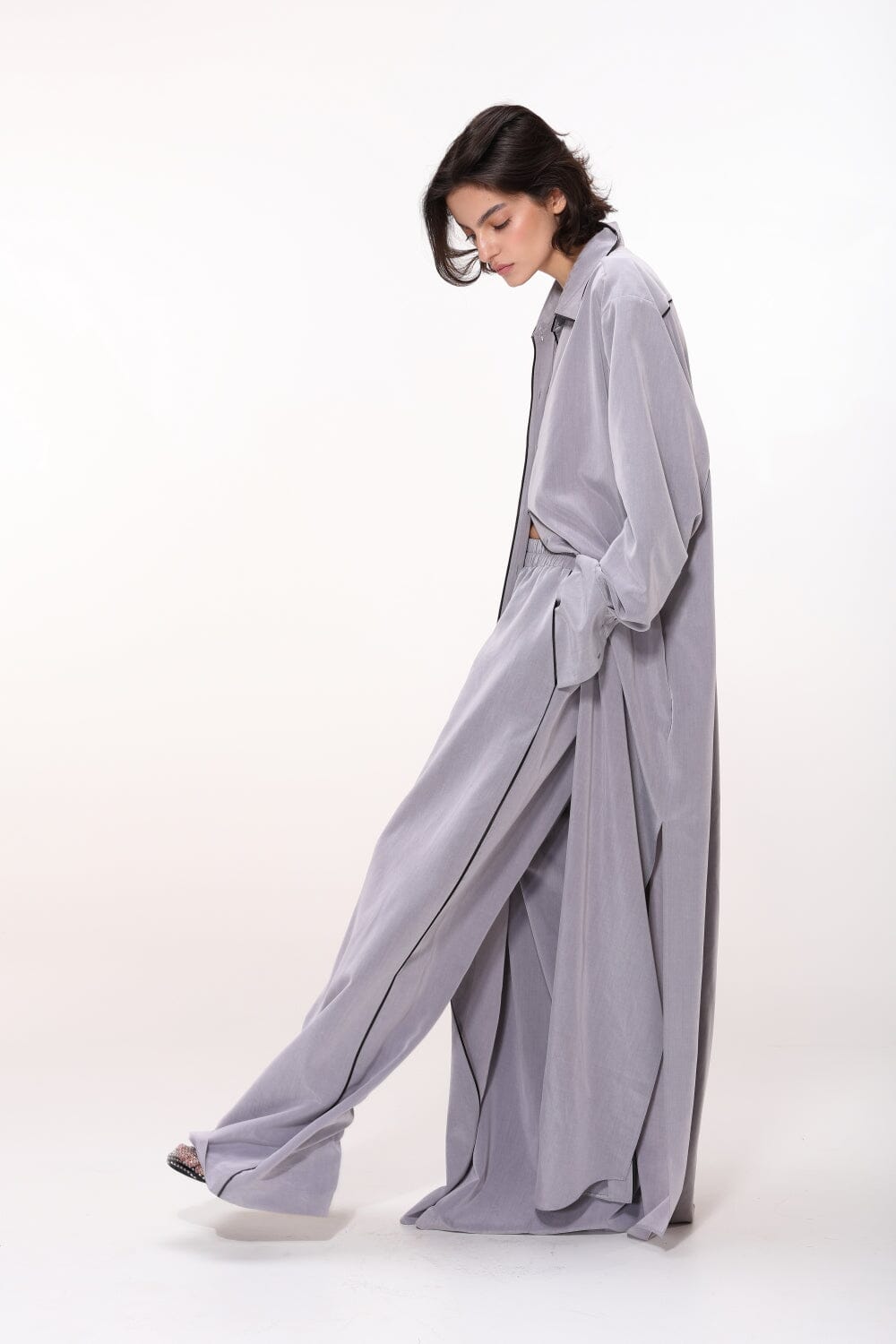  Elegant Grey Satin-Trimmed Pants Product Amoralle