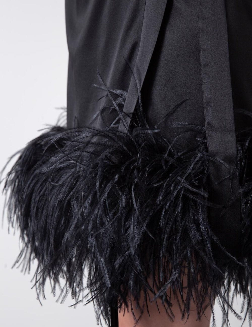  Feathered Kiss Robe Black Amoralle
