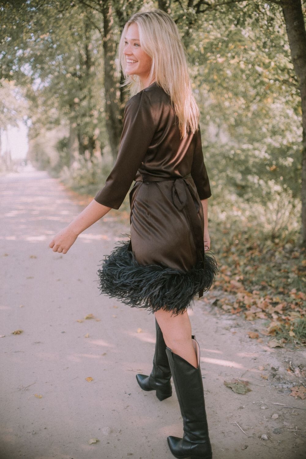  Feathered Kiss Robe Chocolate Amoralle