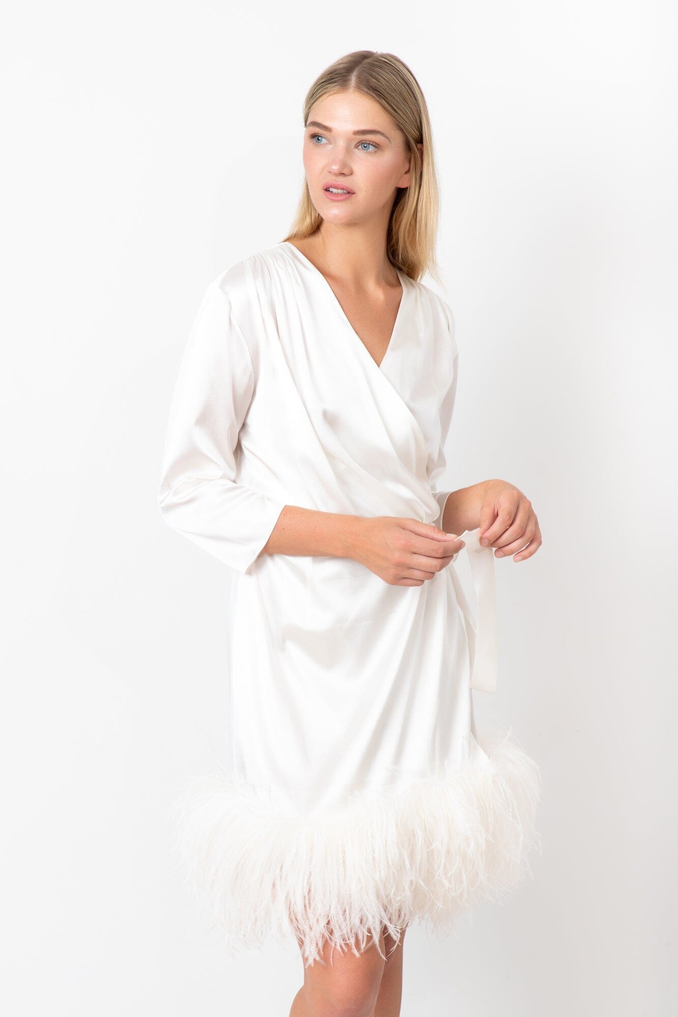  Feathered Kiss Robe Ivory Amoralle
