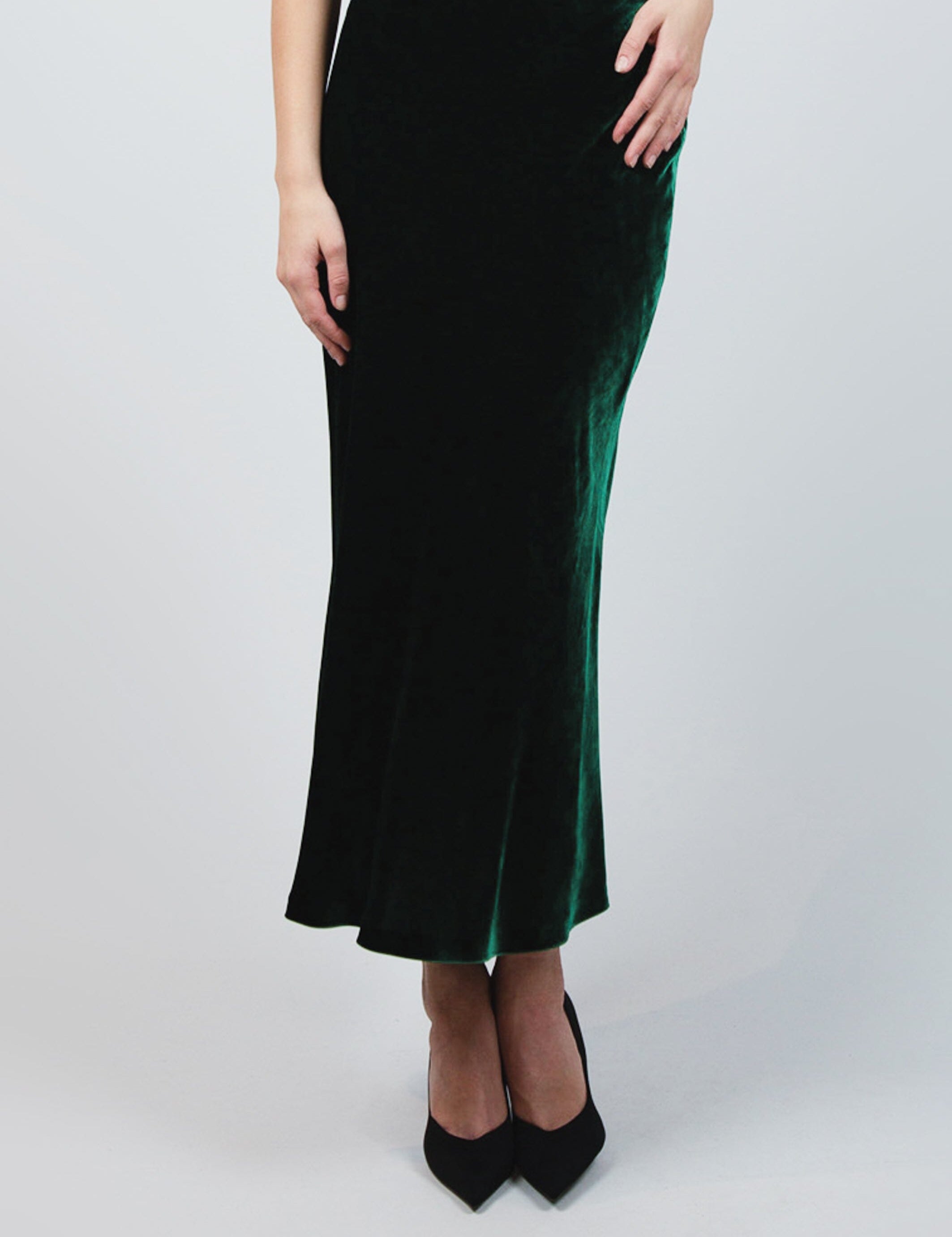  Feels Like Love Skirt Dark Green Product Amoralle