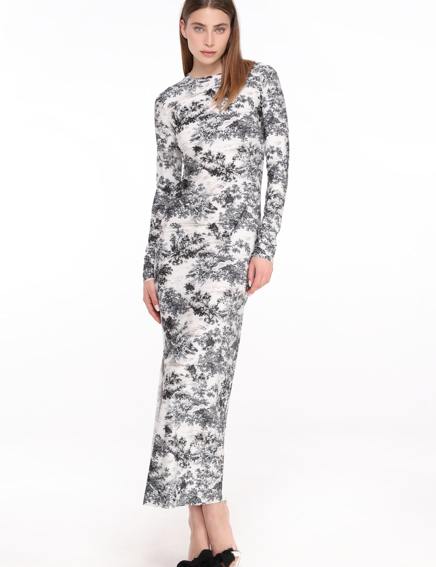  Feminine & Flattering Fit Dress Product Amoralle