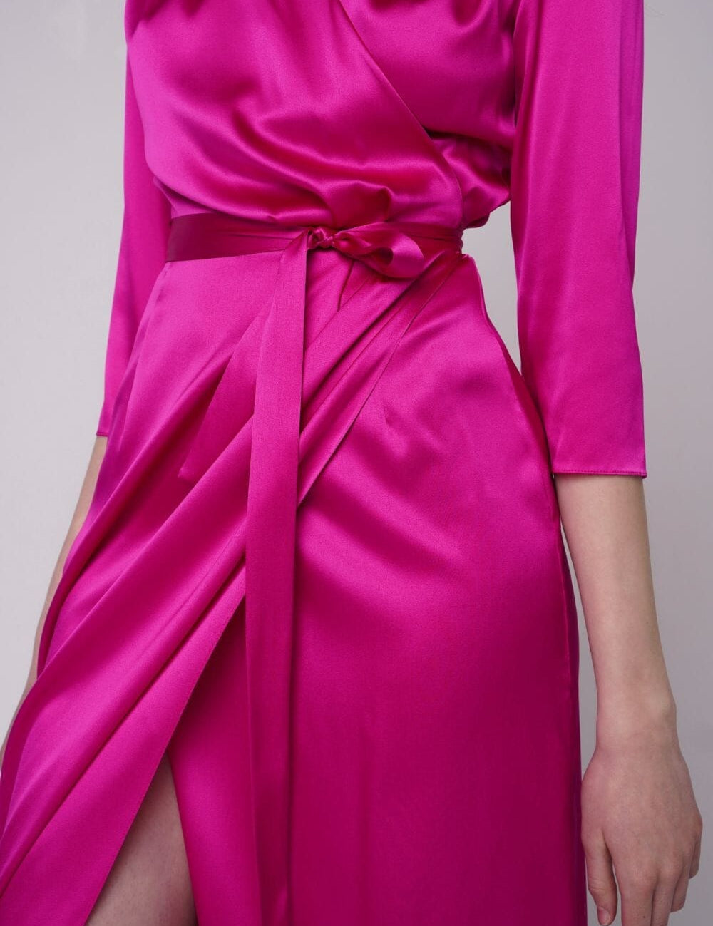  Fuchsia Let Your Love Silk Robe Amoralle