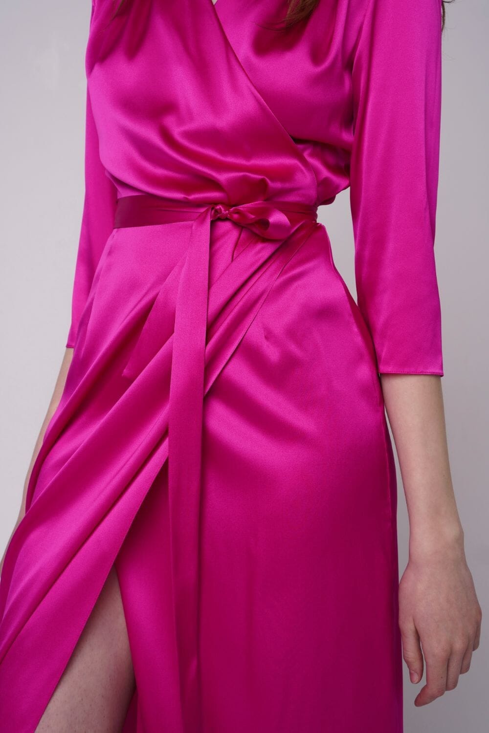  Fuchsia Let Your Love Silk Robe Amoralle