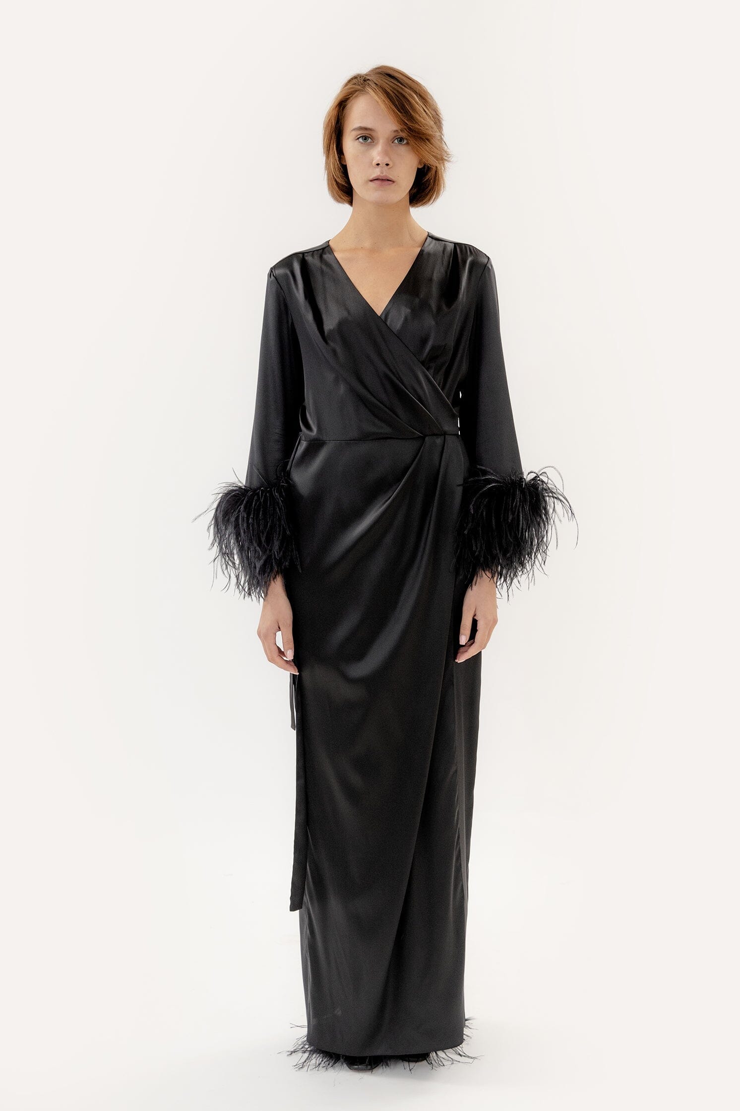 Glimmering Secret Robe Black Amoralle