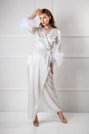  Glimmering Secret Robe Ivory Amoralle
