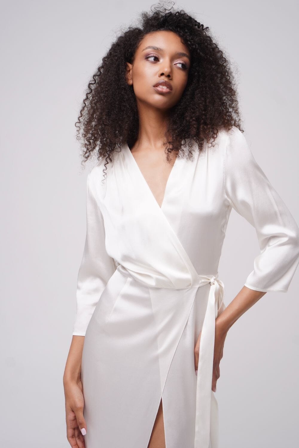  Ivory Let Your Love Silk Robe Amoralle