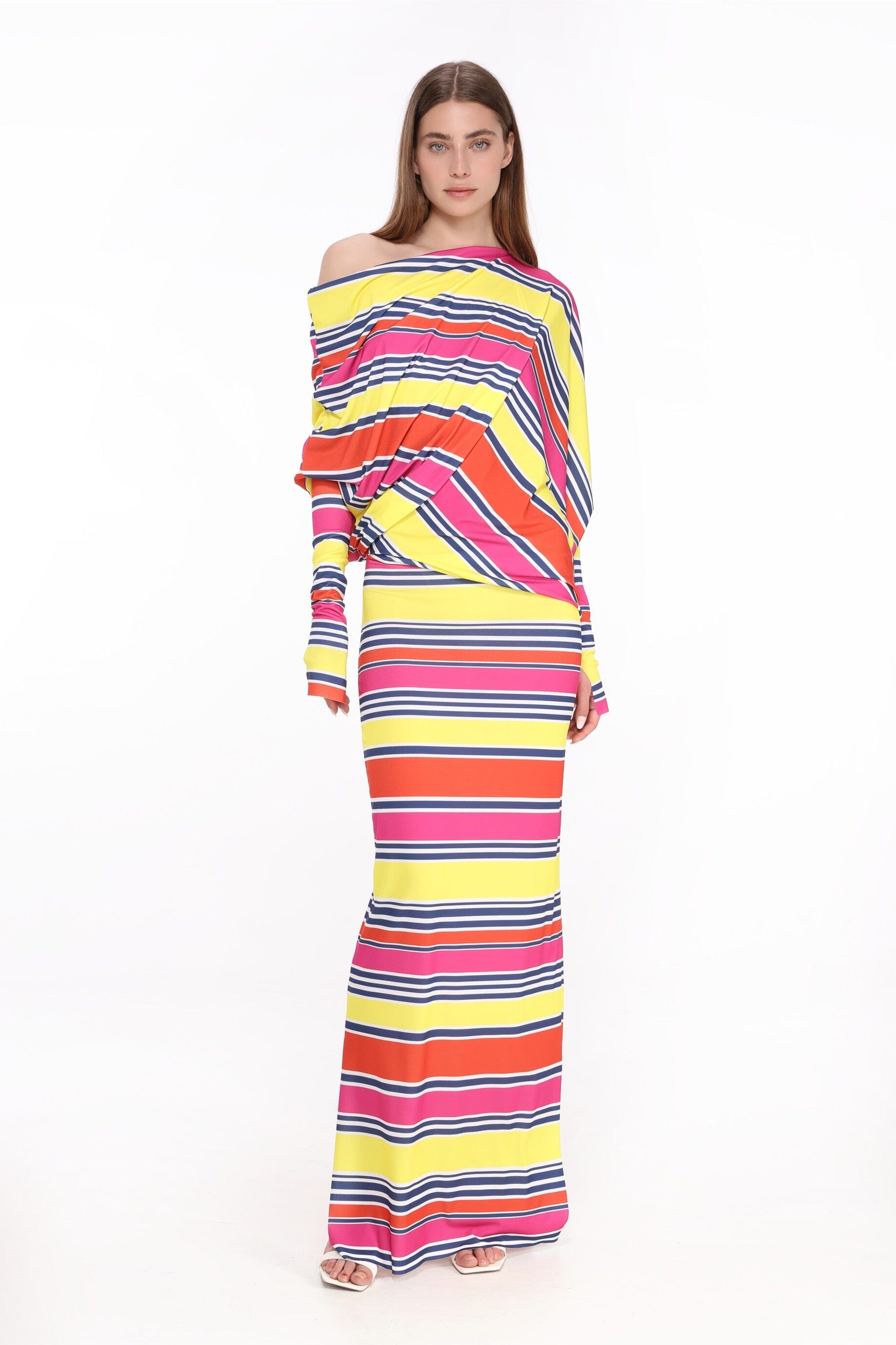  Linear Charm Dress Product Amoralle