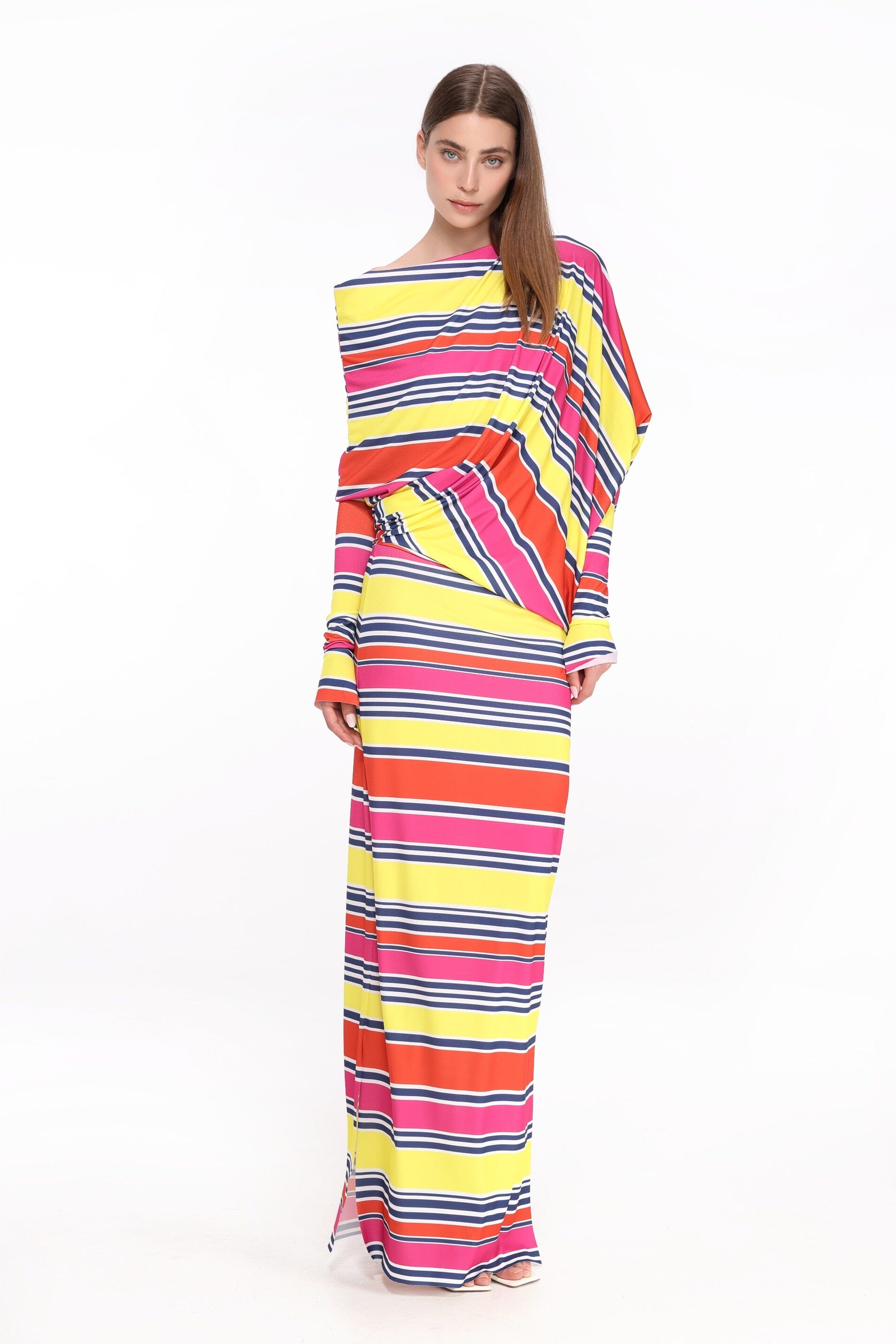  Linear Charm Dress Product Amoralle