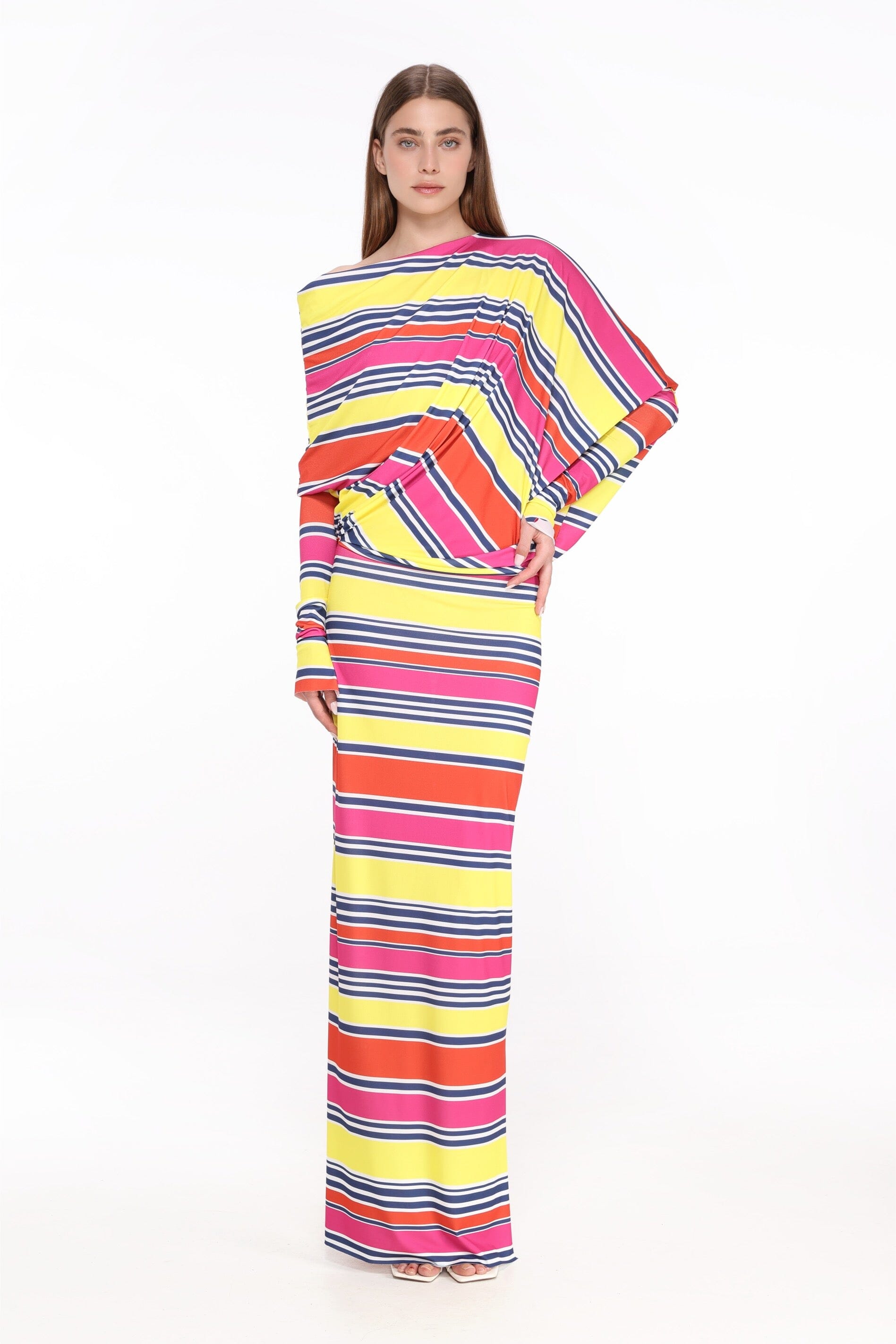  Linear Charm Dress Product Amoralle