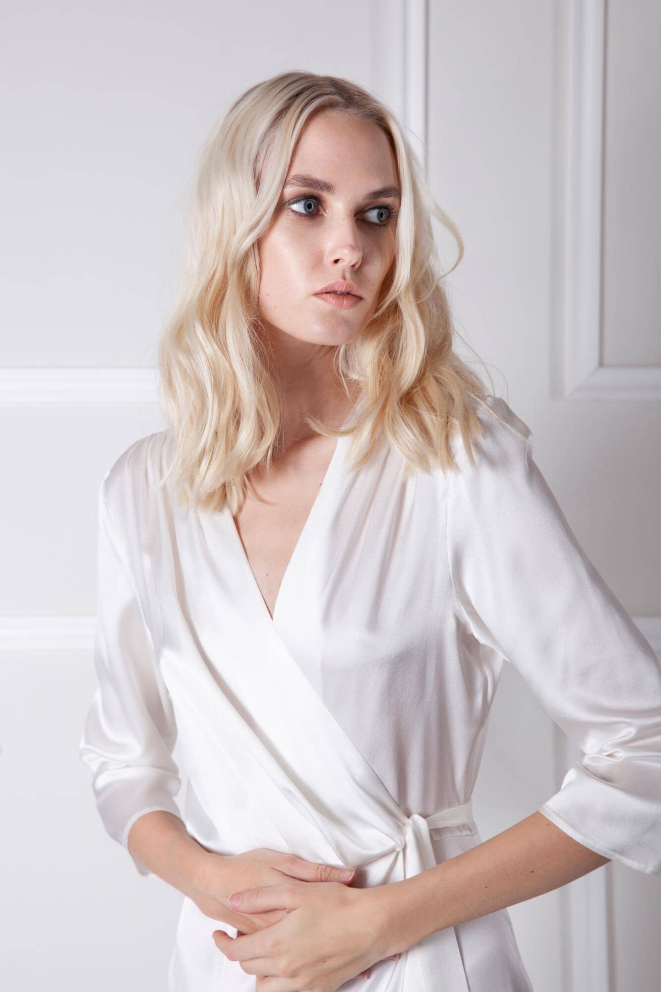  Luminous Grace Robe Ivory Amoralle