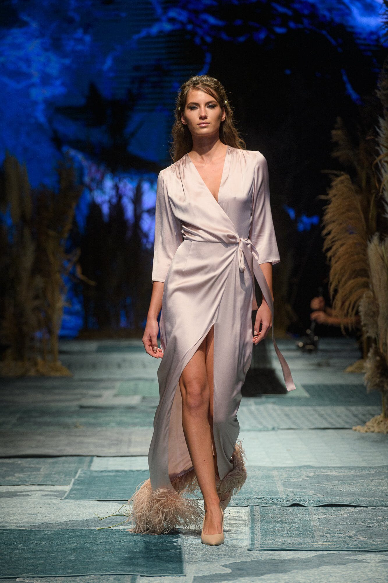  Luminous Grace Robe Powder Amoralle