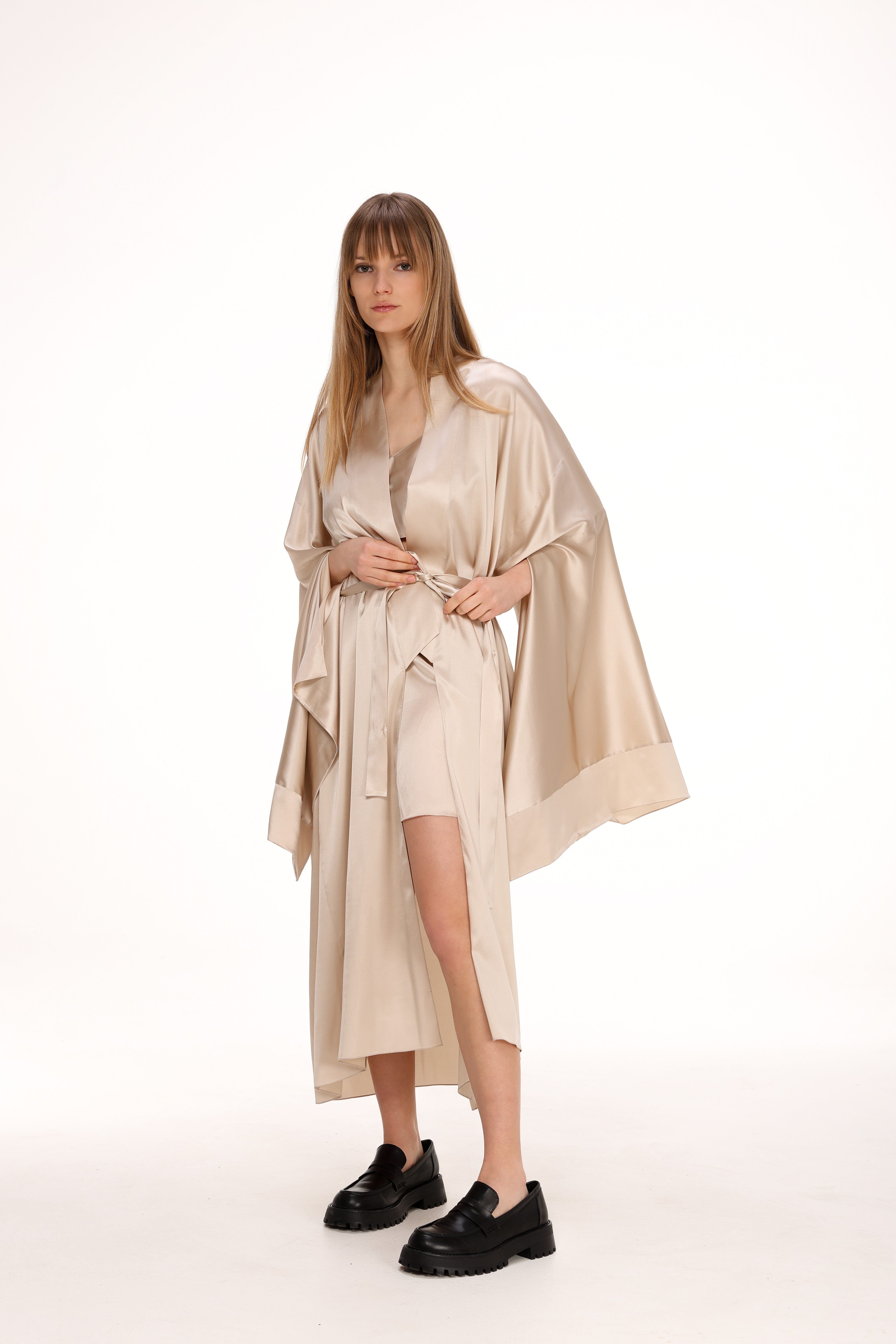  Midi Silk Kimono in Beige Product Amoralle