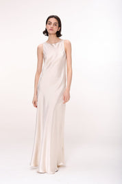  Minimal & Elegant Dress Product Amoralle
