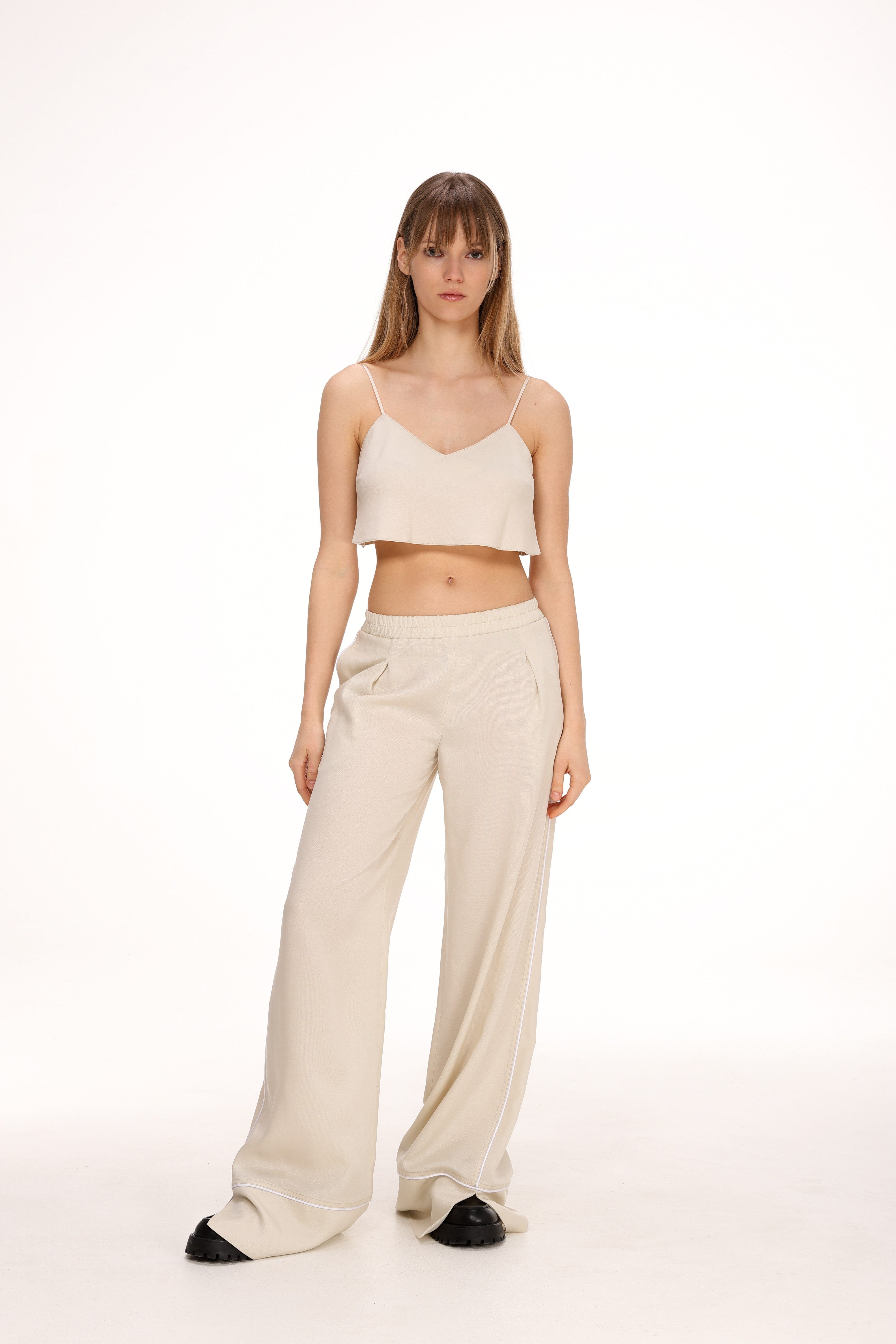  Pants with Slit in White Amoralle