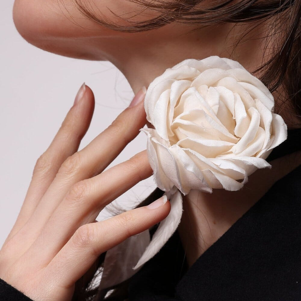  Rose With a Belt Accessory Product Amoralle