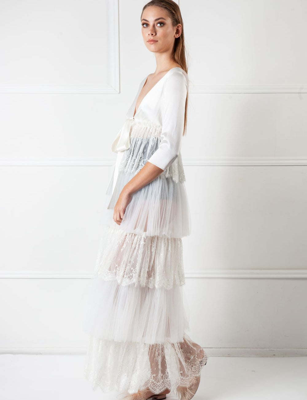  Shadow Bloom Robe Ivory Amoralle
