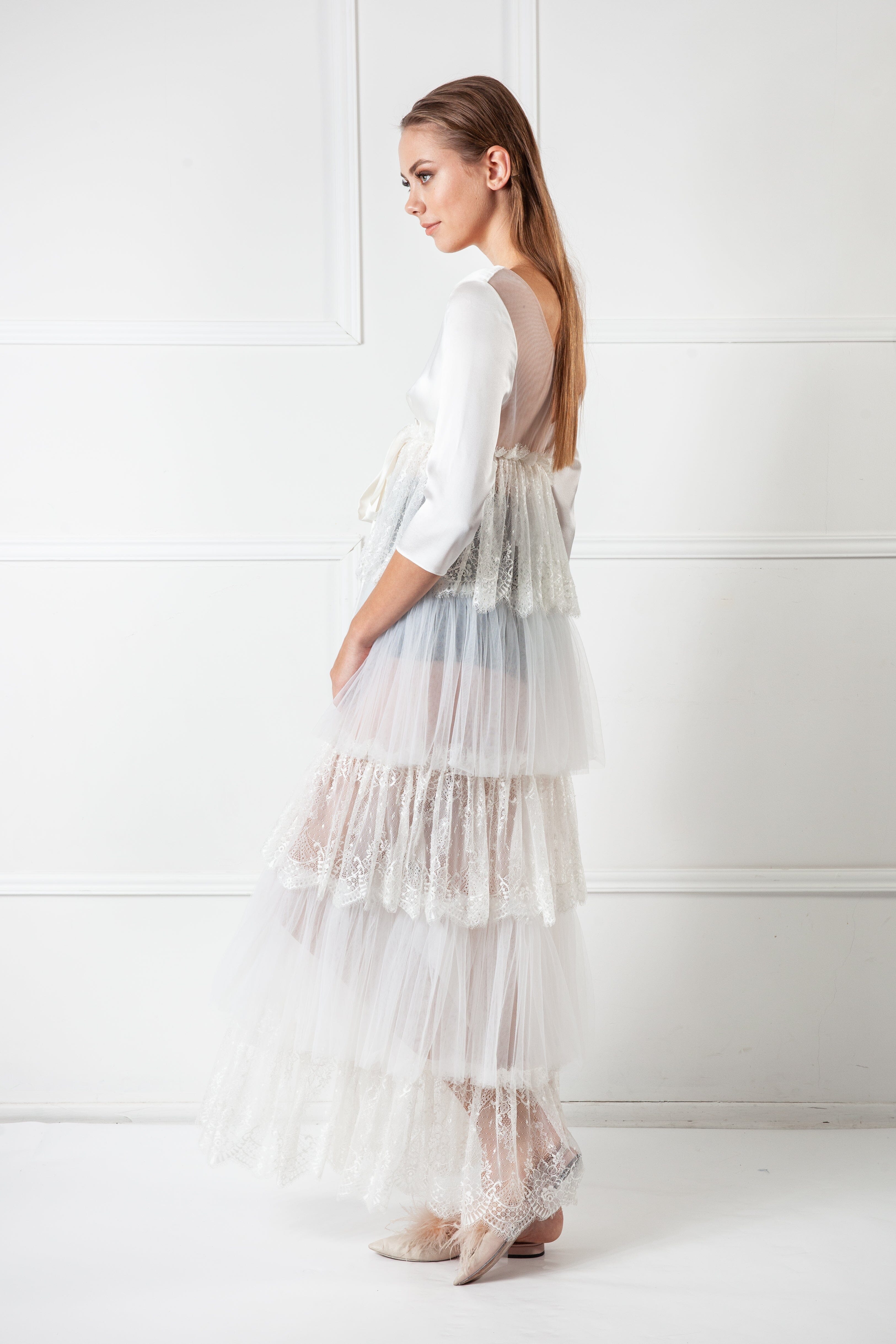  Shadow Bloom Robe Ivory Amoralle