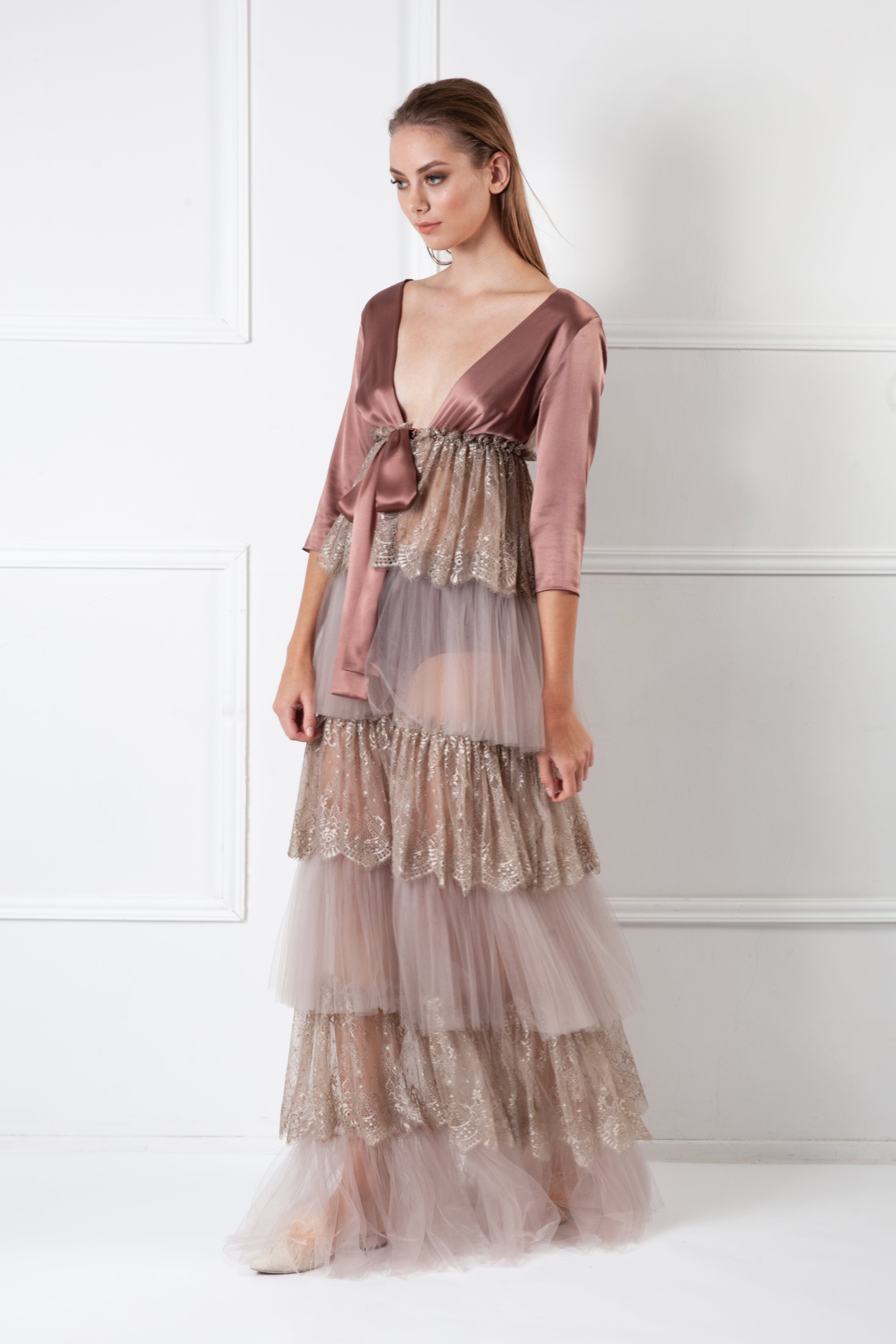  Shadow Bloom Robe Powder Amoralle