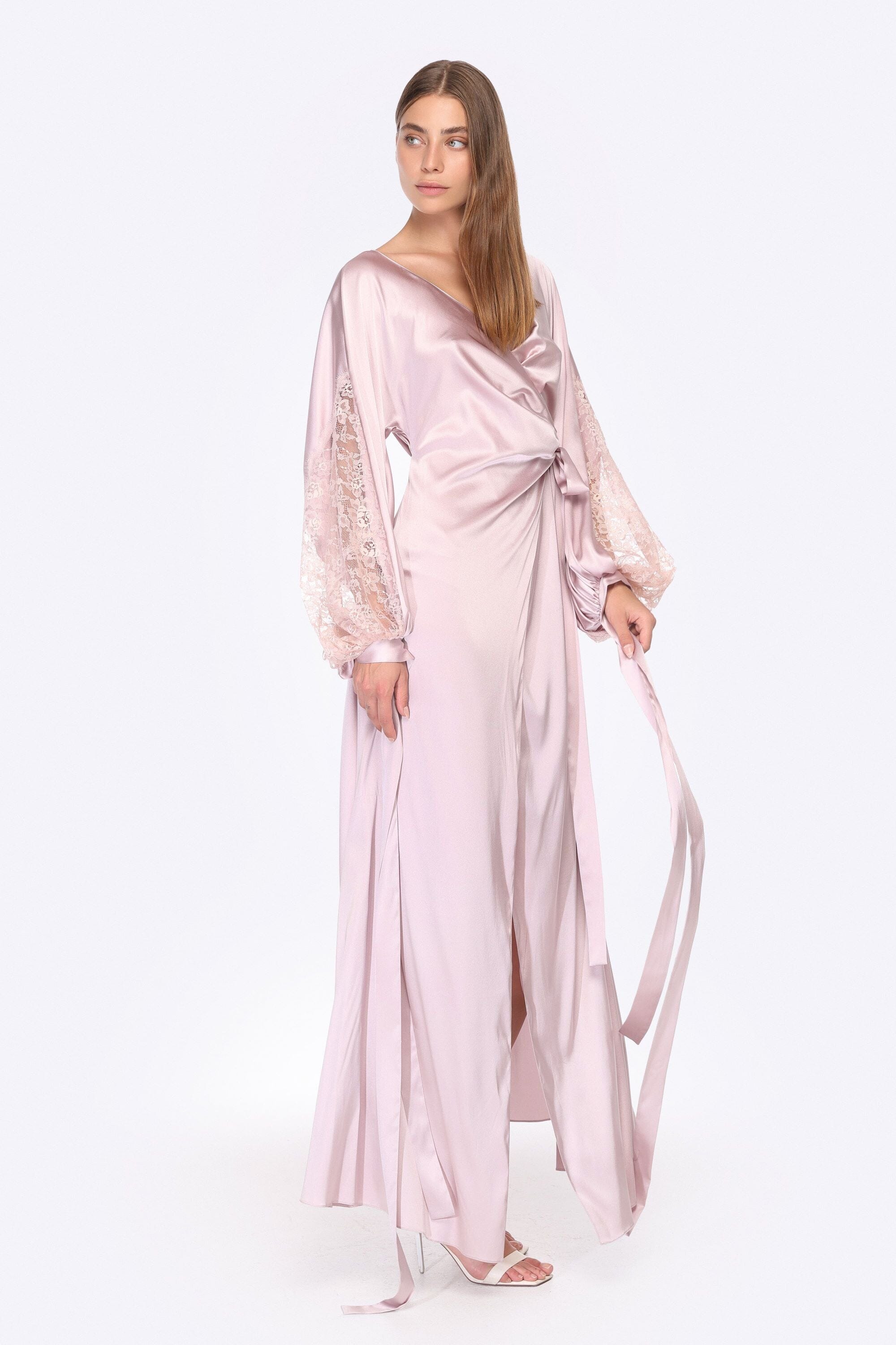  Silhouette of Seduction Robe Product Amoralle