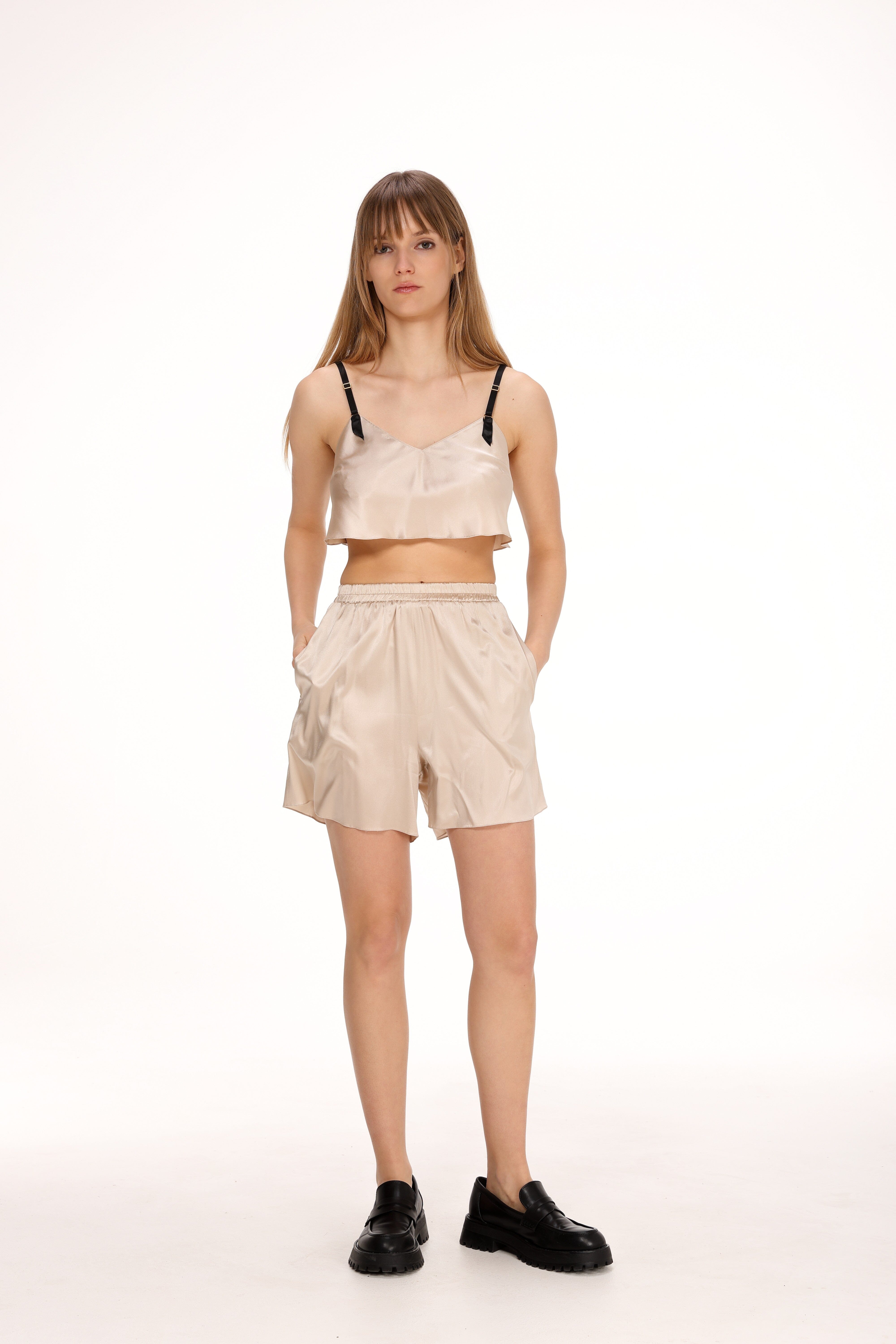  Silk Shorts in Beige Product Amoralle