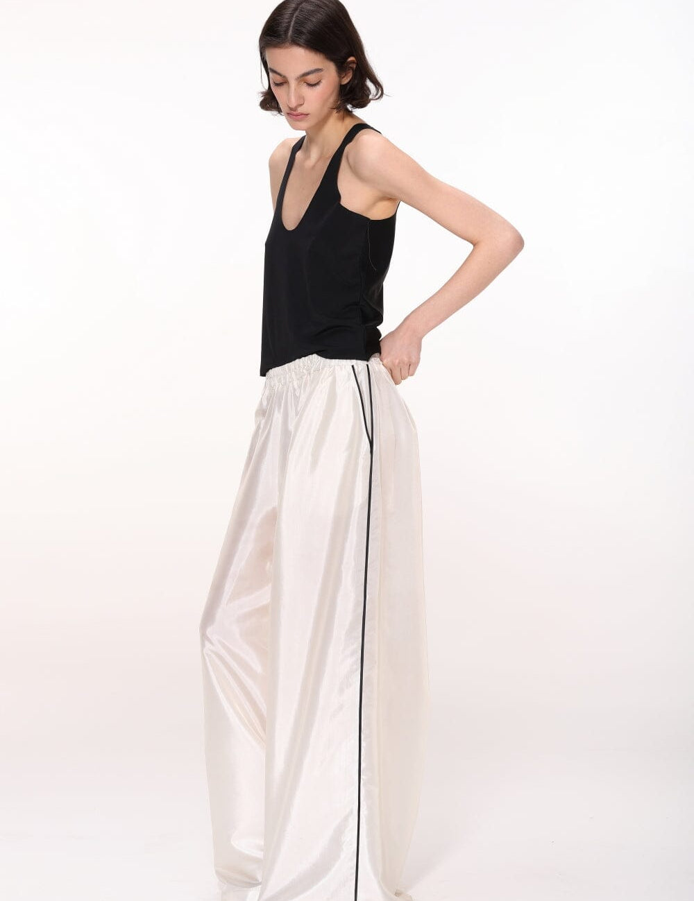 Smashing Black Top Product Amoralle