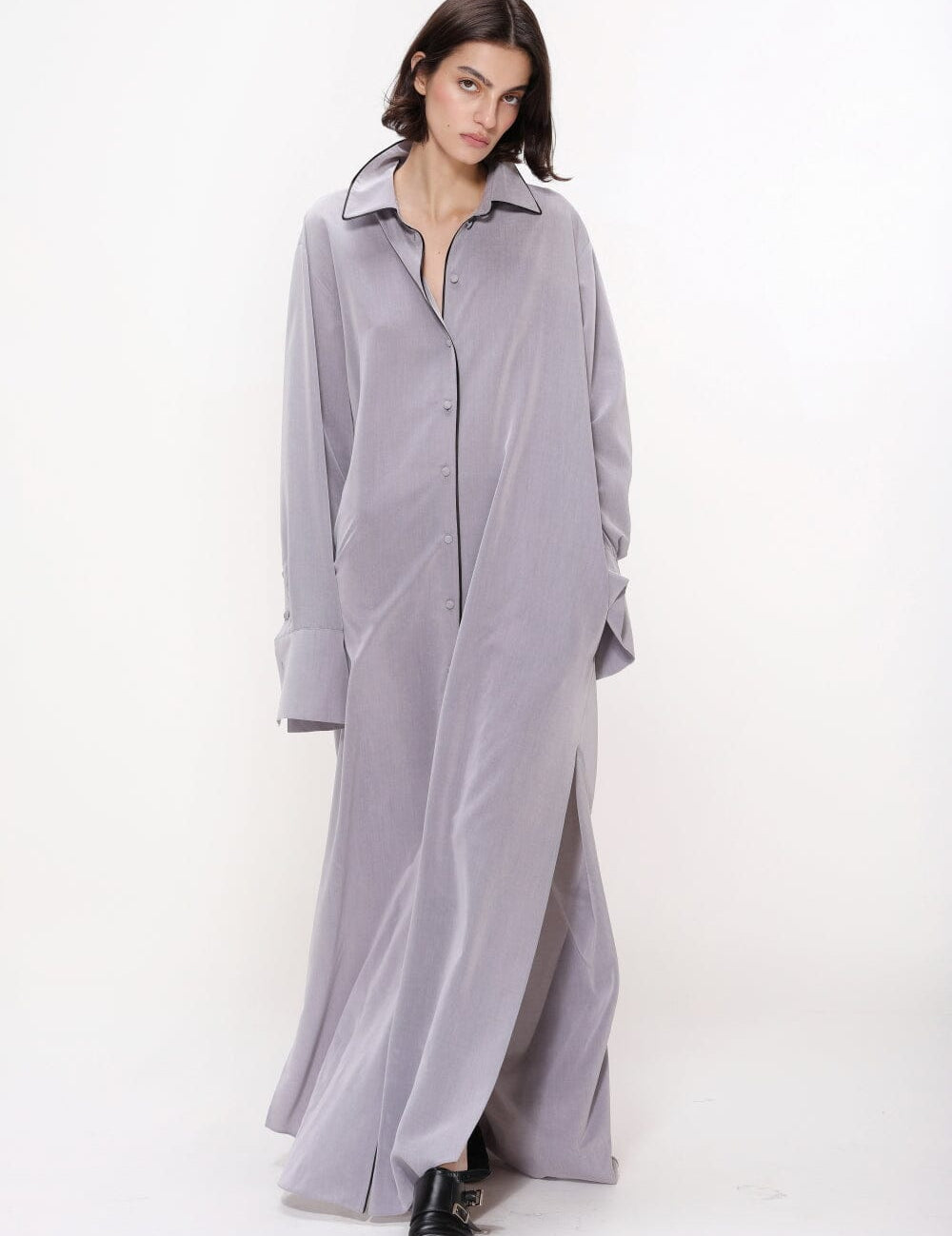  Stylish and Versatile Button-Down Shirt Product Amoralle