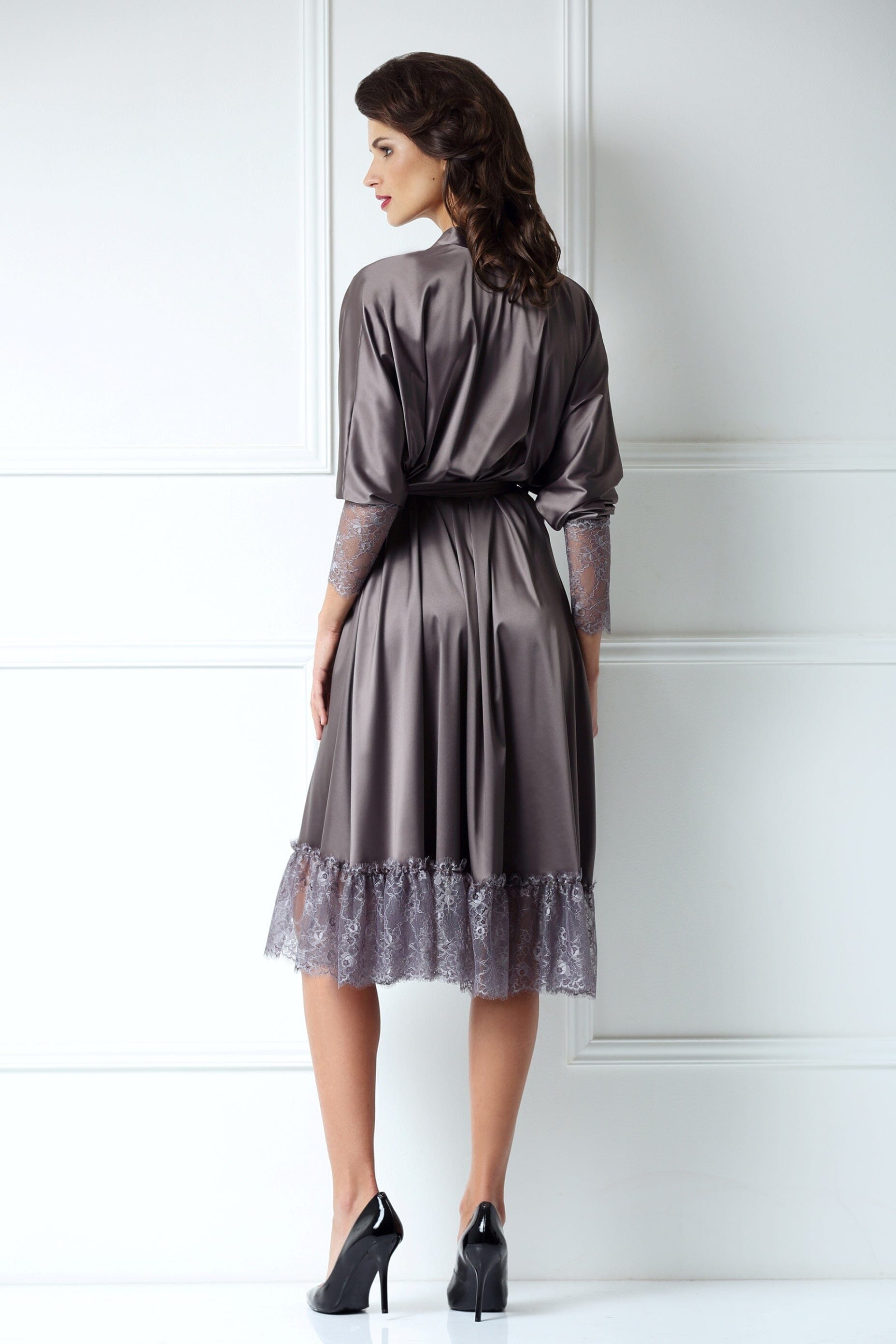  Sunday Robe Truffle Product Amoralle